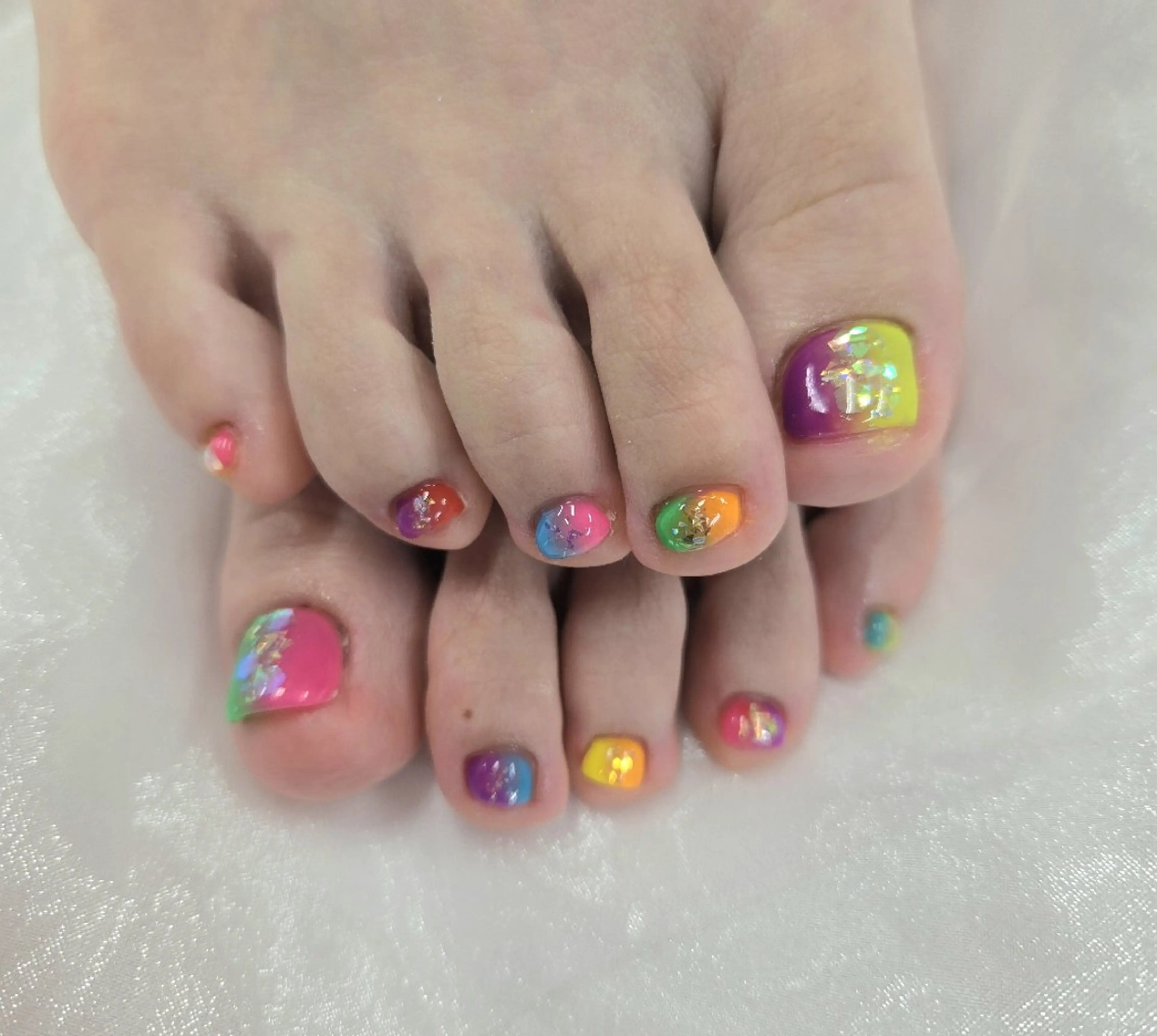 ネイル アートネイル オーロラネイル チークネイル ジェルネイル グラデーション ハンドネイル フットネイル 河野ちえ (雑誌掲載サロン)のネイルデザイン