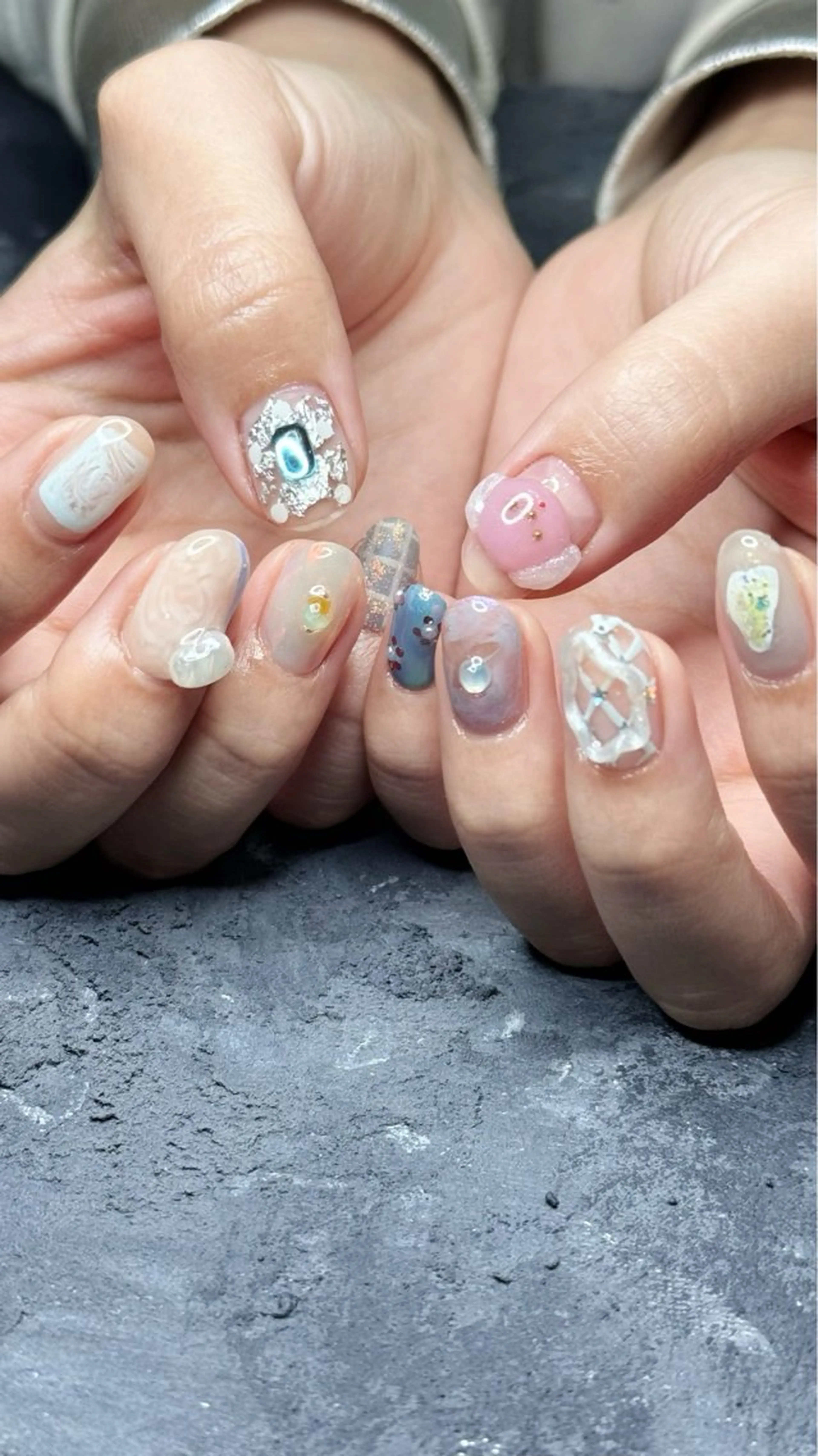 ネイル VOLLMOND nailのネイルデザイン