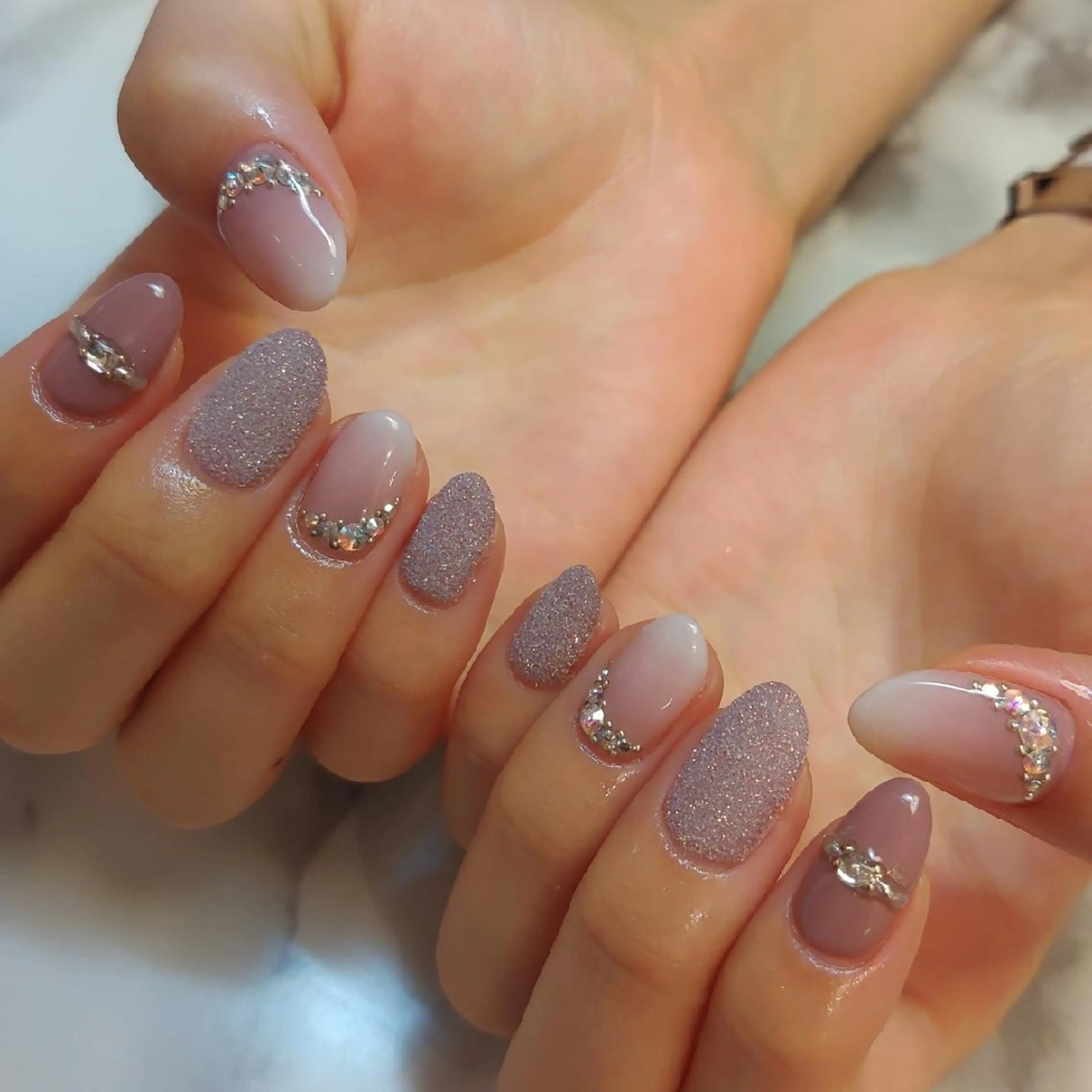 ネイル キラキラネイル ジェヌインネイル 河内のネイルデザイン
