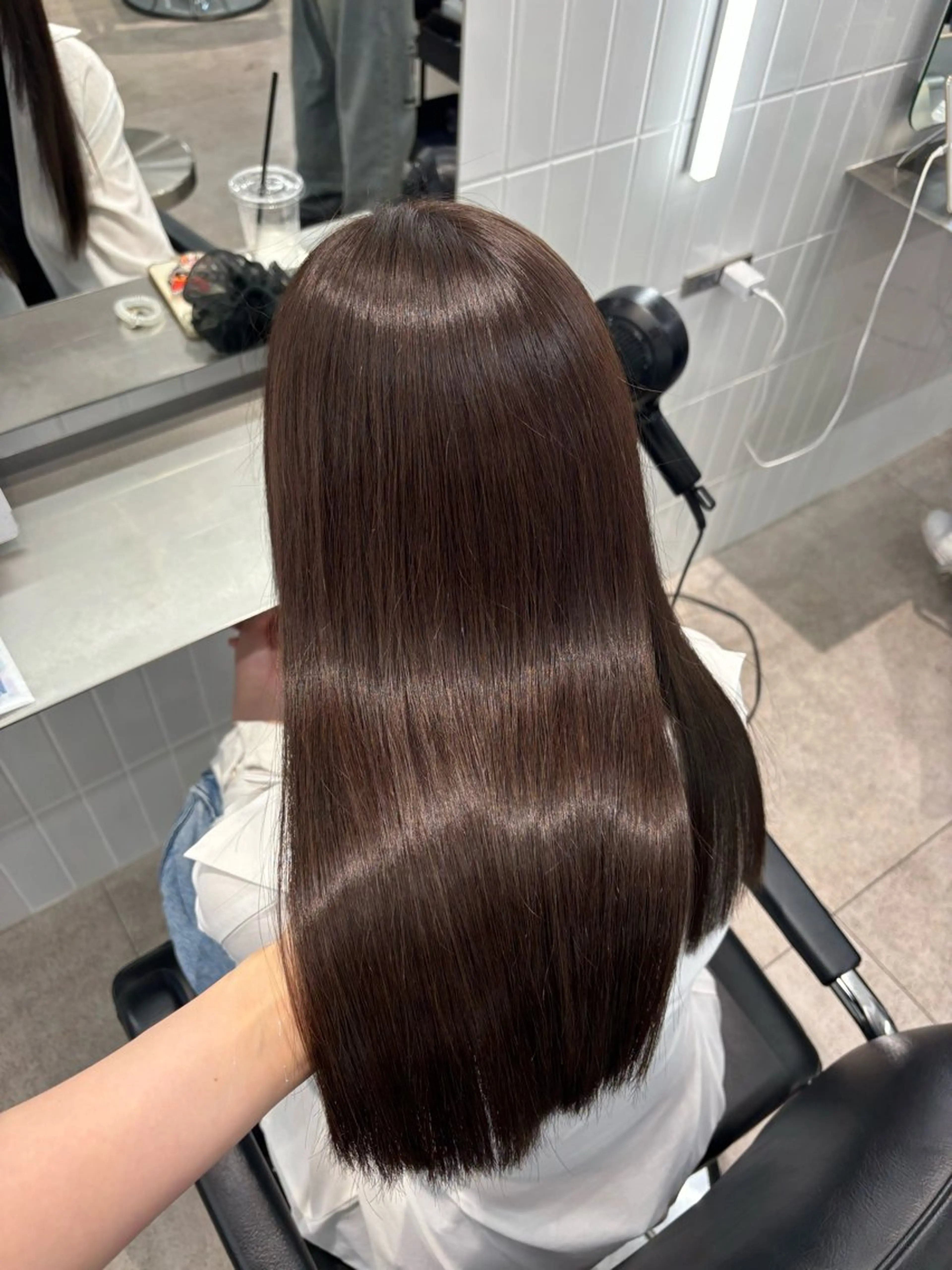 セミロング カラー emi 韓国ワンホンヘアのヘアスタイル