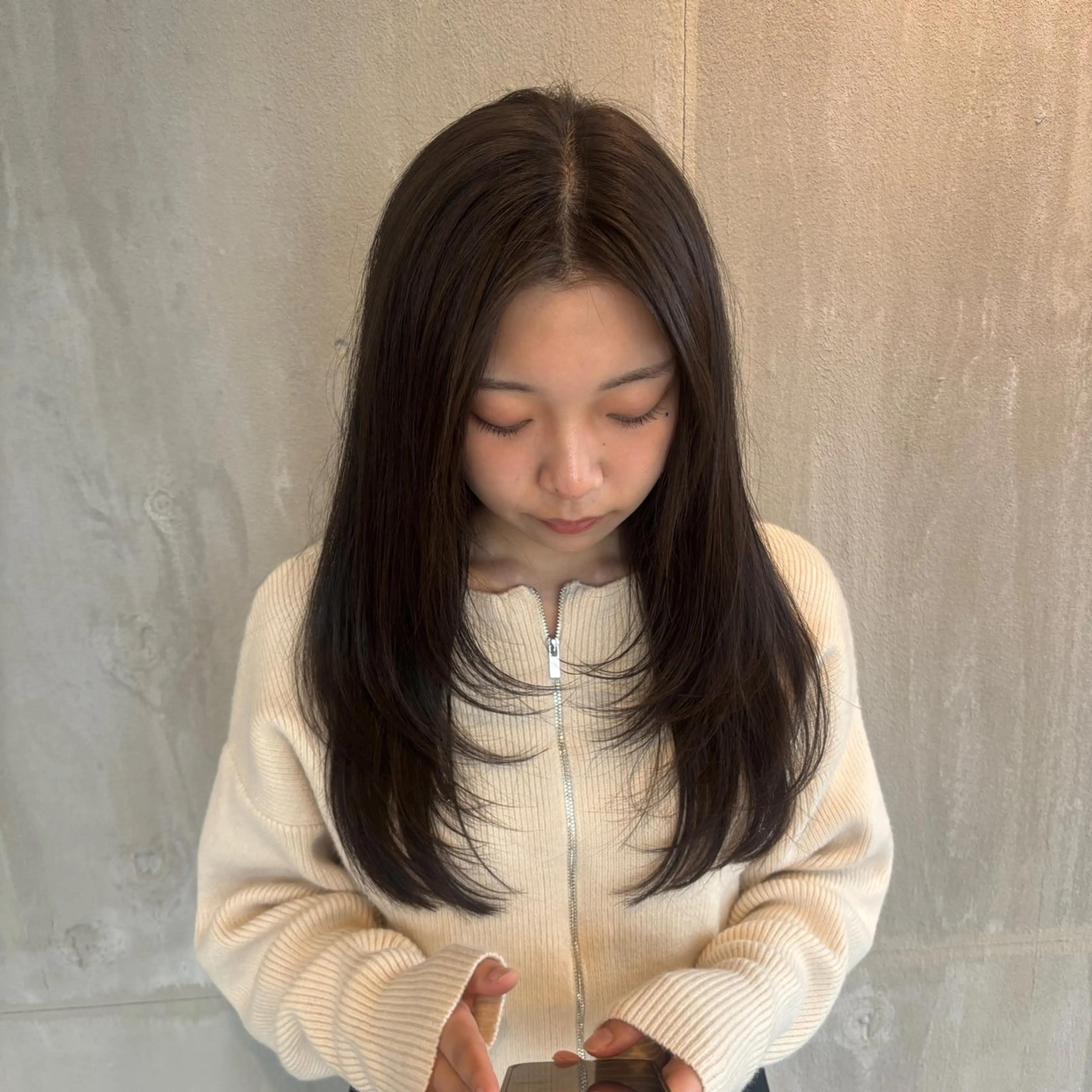 ロング 小木曽 里華のヘアスタイル