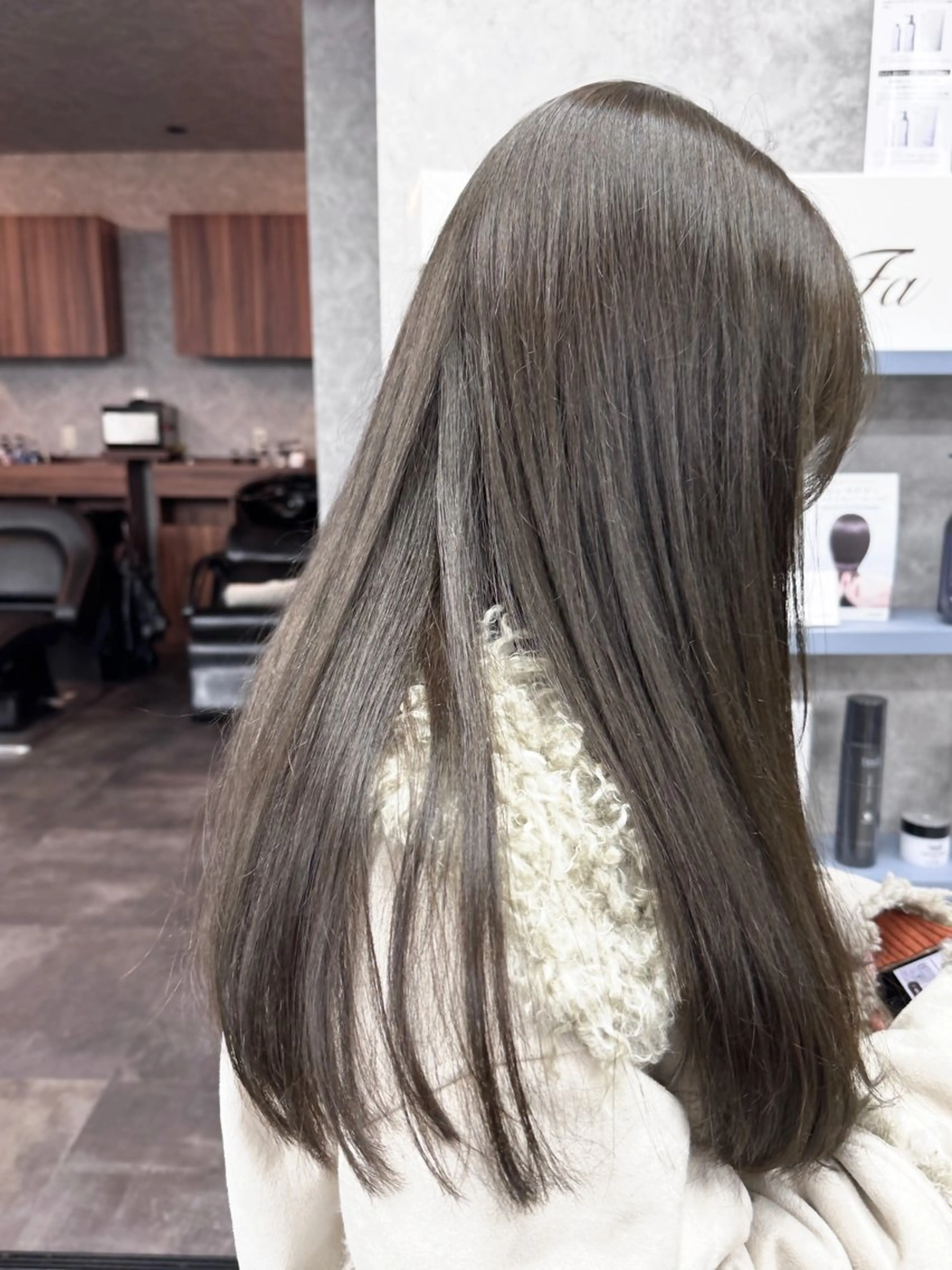 ロング 韓国風カラー🤎 𝒄𝒉𝒊𝒌𝒂のヘアスタイル