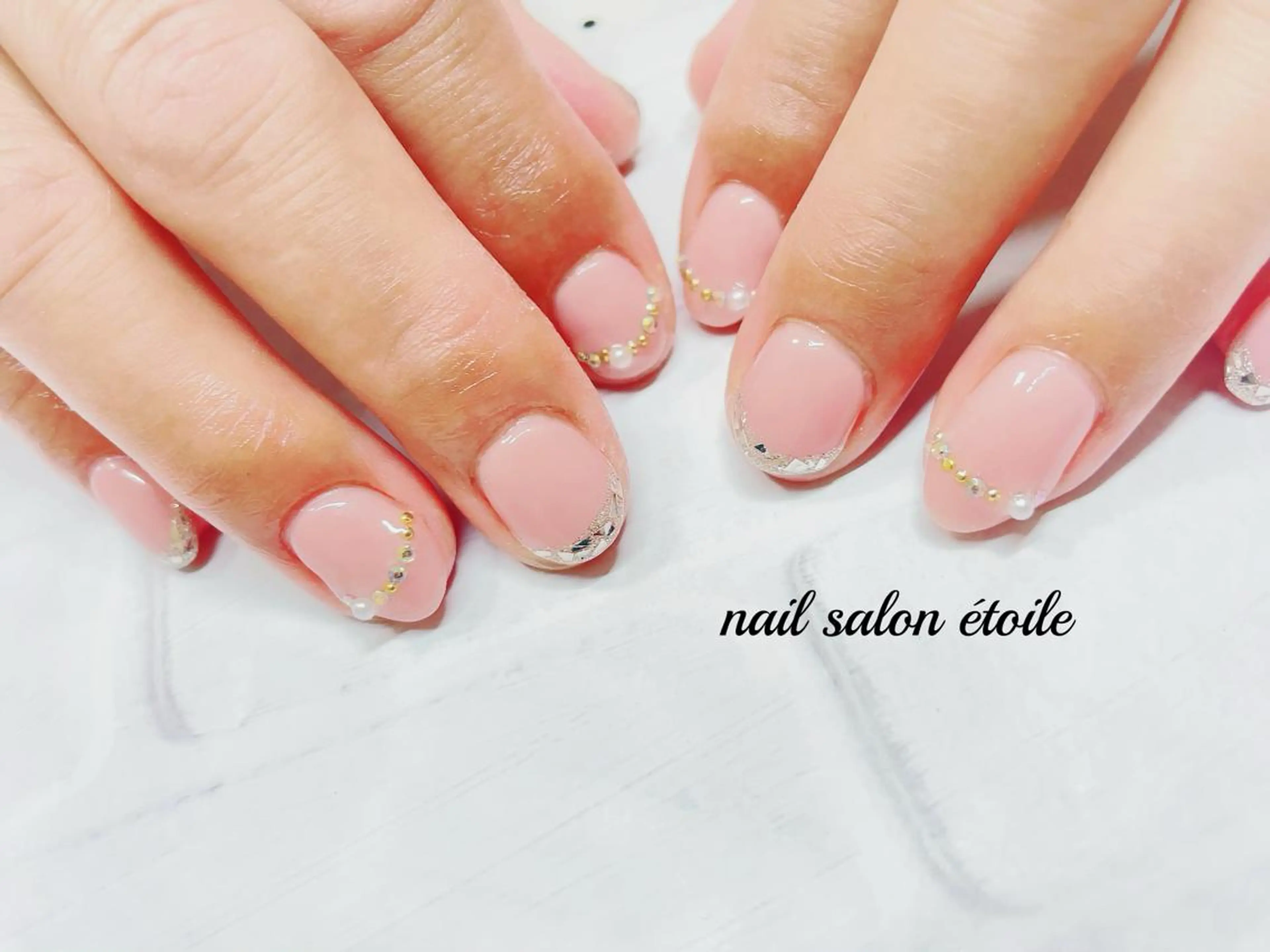 ネイル フレンチネイル ジェルネイル ガラスフレンチ オフィスネイル ピンク ハンドネイル nail salon étoileのネイルデザイン