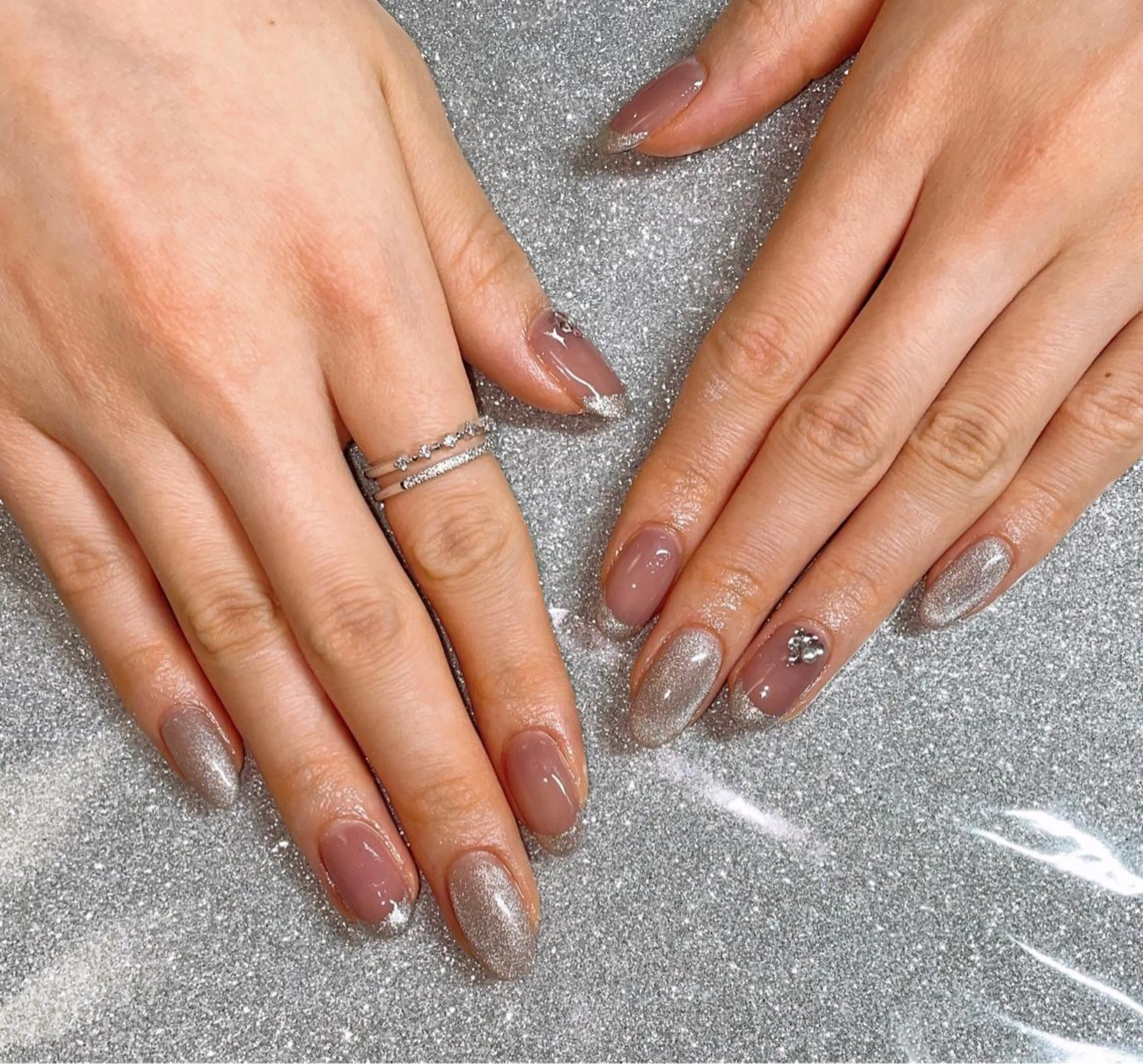 ネイル ハンドネイル VIERU 🌈🎀💖のネイルデザイン