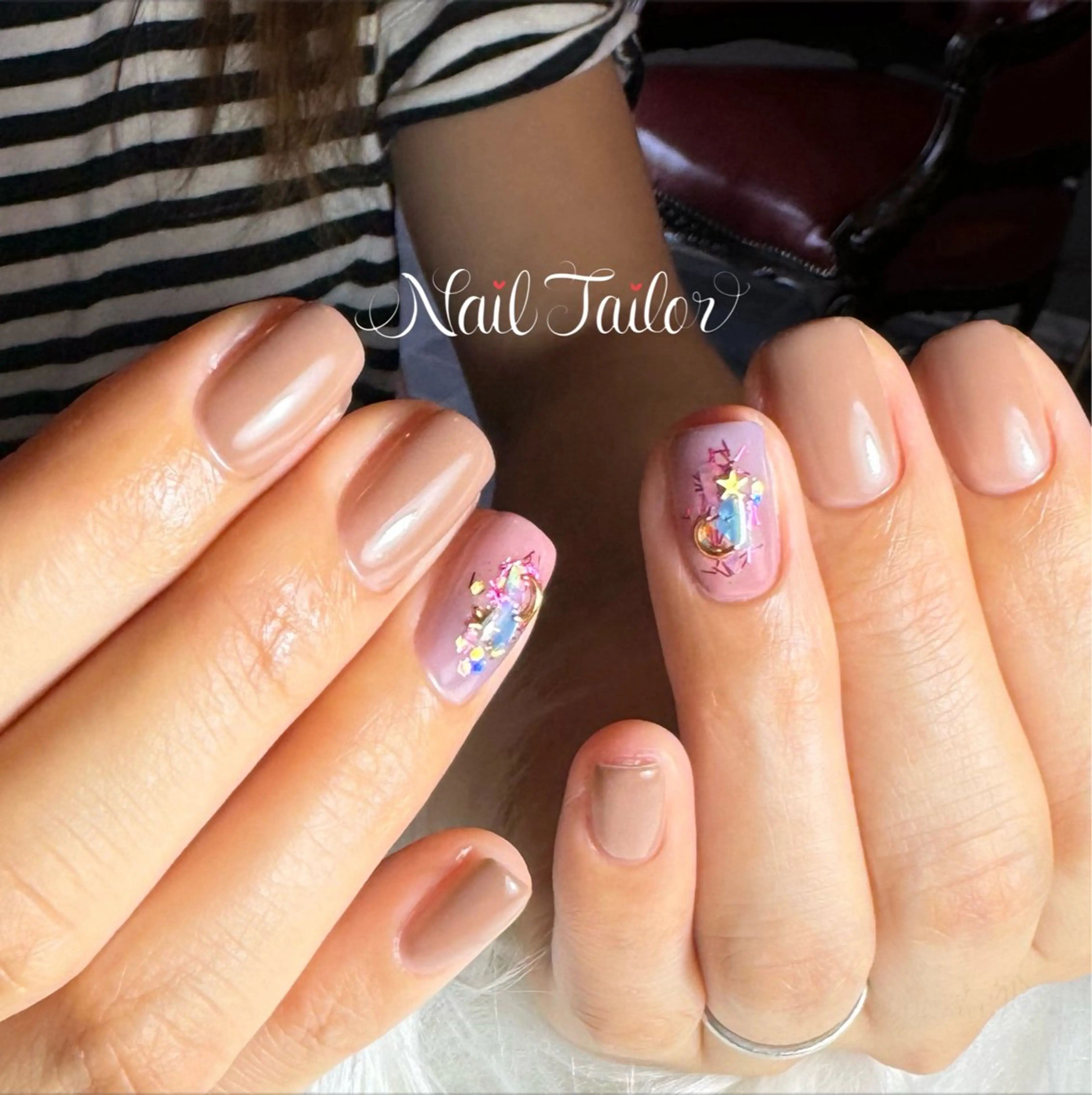ネイル ブラウン ハロウィン キラキラネイル オフィスネイル ワンカラーネイル ハンドネイル NailTailor ネイルテイラーのネイルデザイン