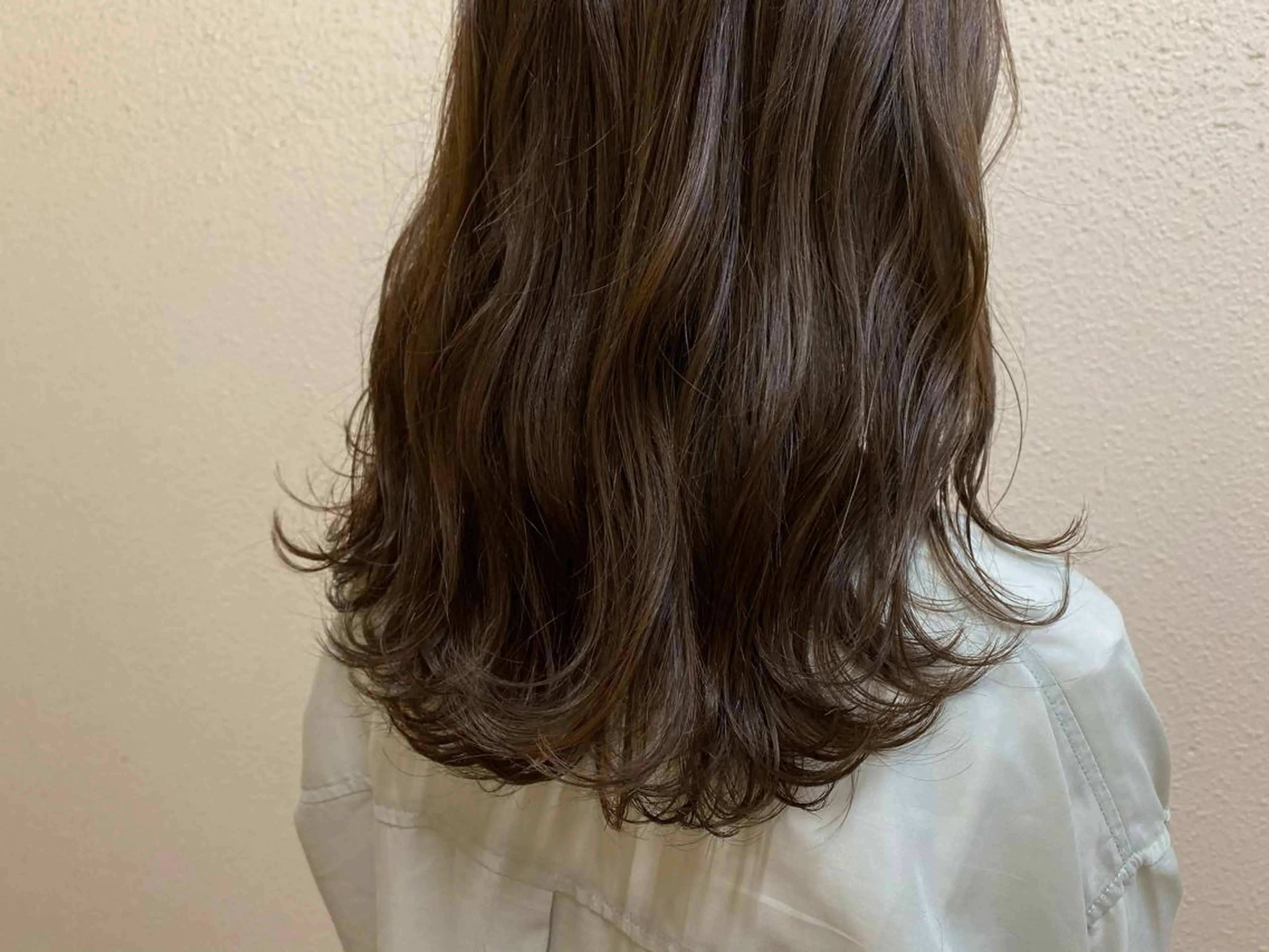 ミディアム カラー ベージュカラー ミルクティーベージュ 半個室女性salon 🩰Natsumiのヘアスタイル