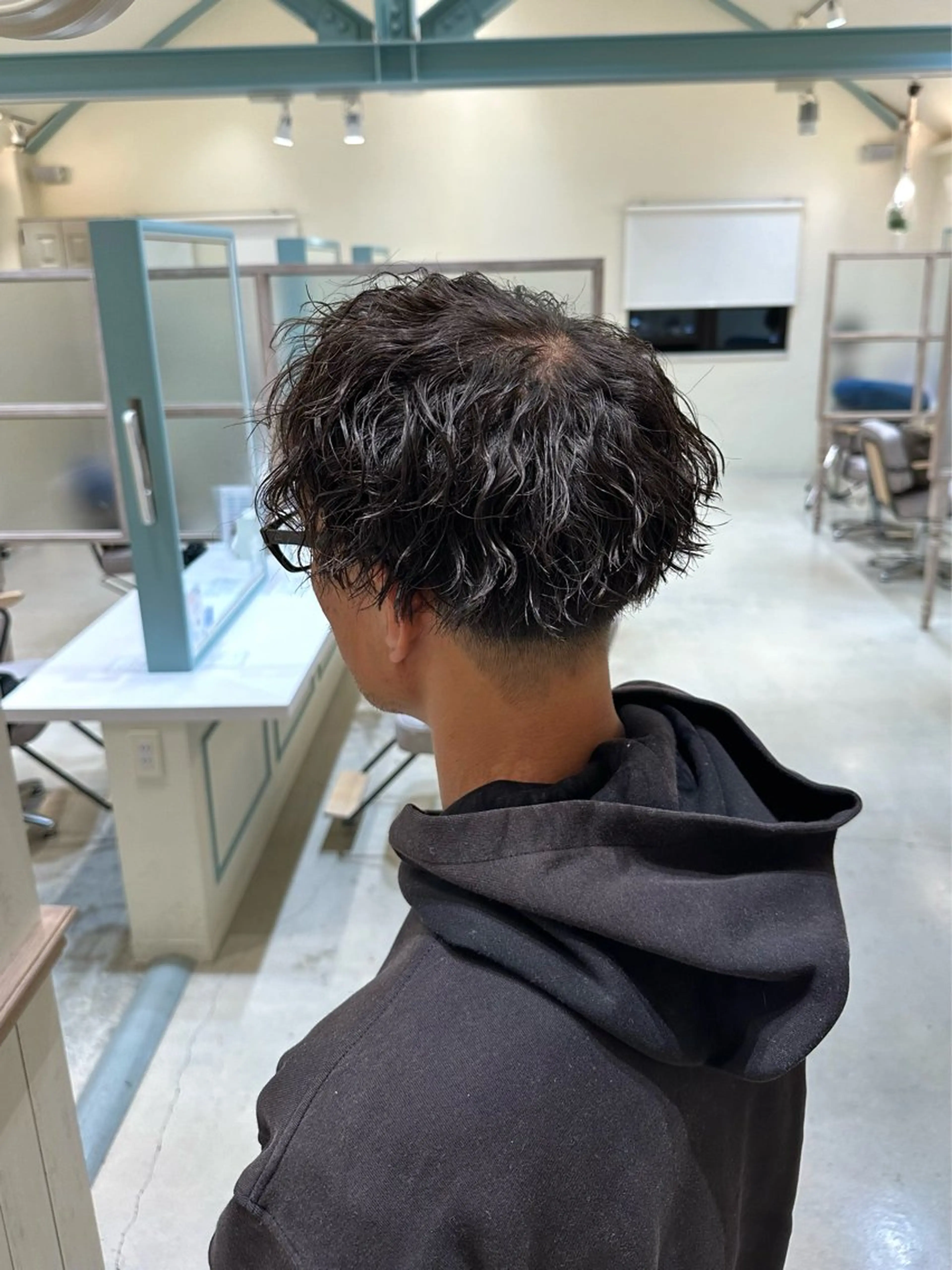 パーマ メンズ メンズパーマ ツイストスパイラルパーマ スパイラルパーマ カット パーマ N,SOL / 岩上 新大のヘアスタイル