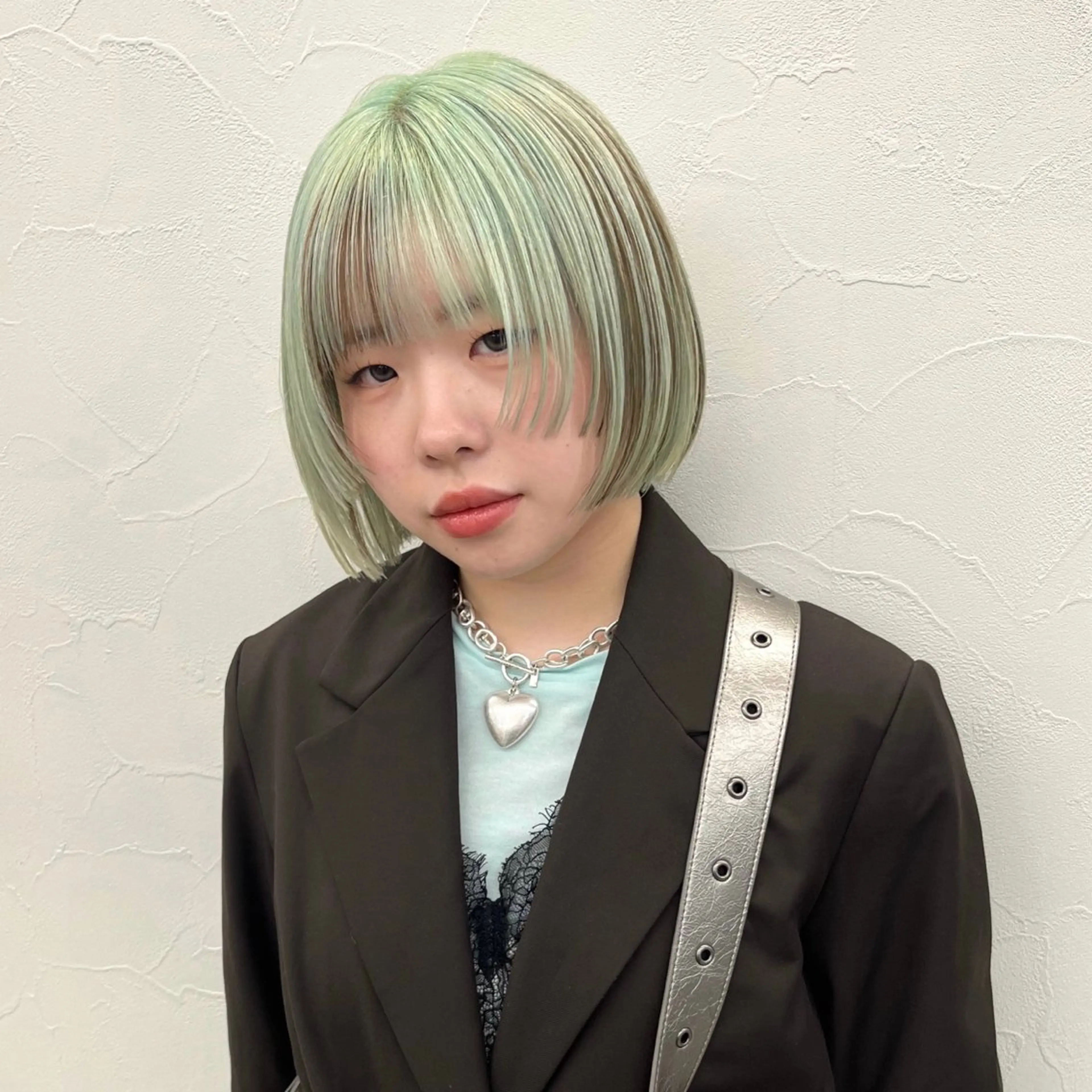 ショート カラー ブリーチ ミント ブリーチなしカラー ボブ 髪質改善 カット ヘアカラー トリートメント 初めてのショート お任せください✂️のヘアスタイル