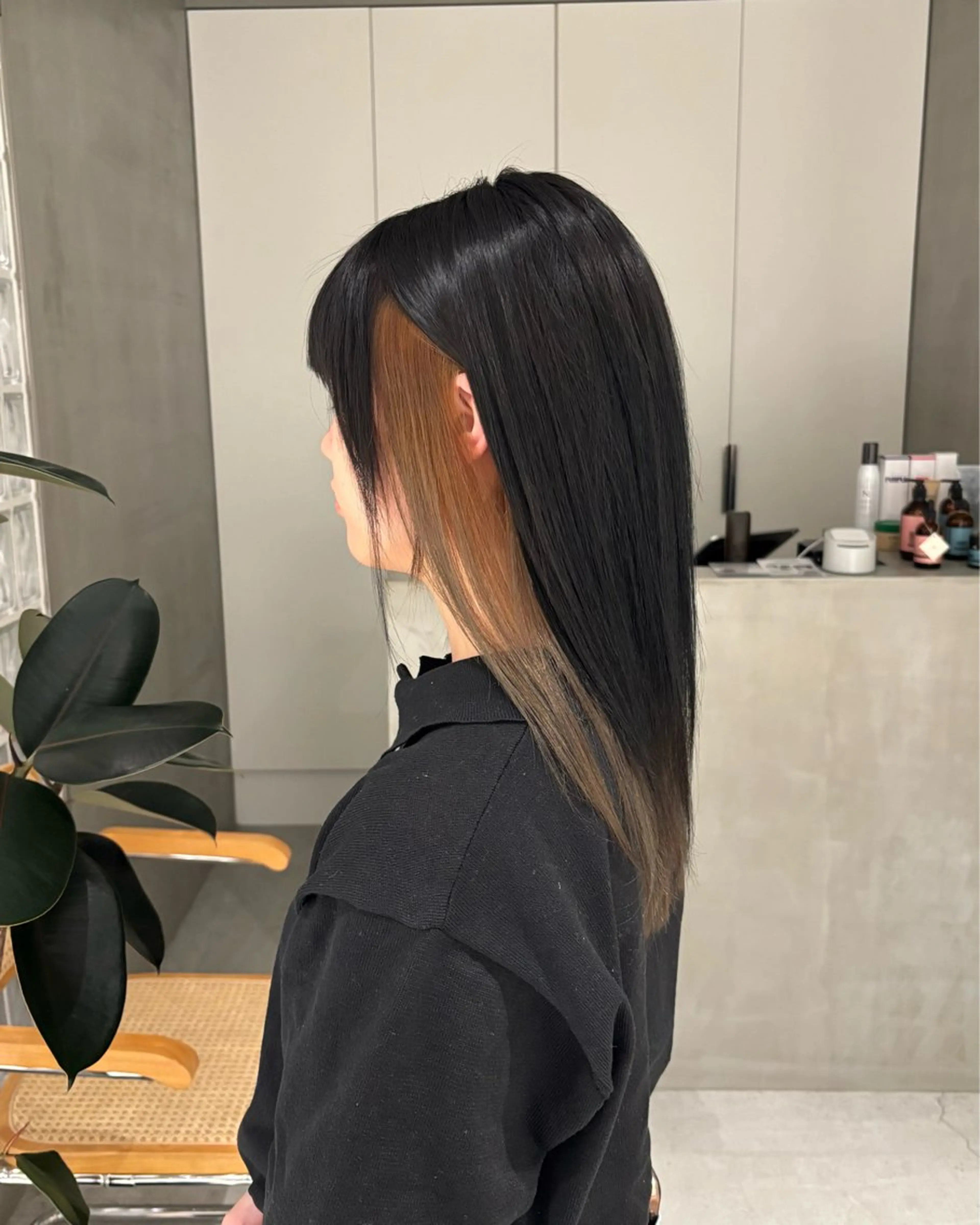 カラー 塔尾 真那のヘアスタイル
