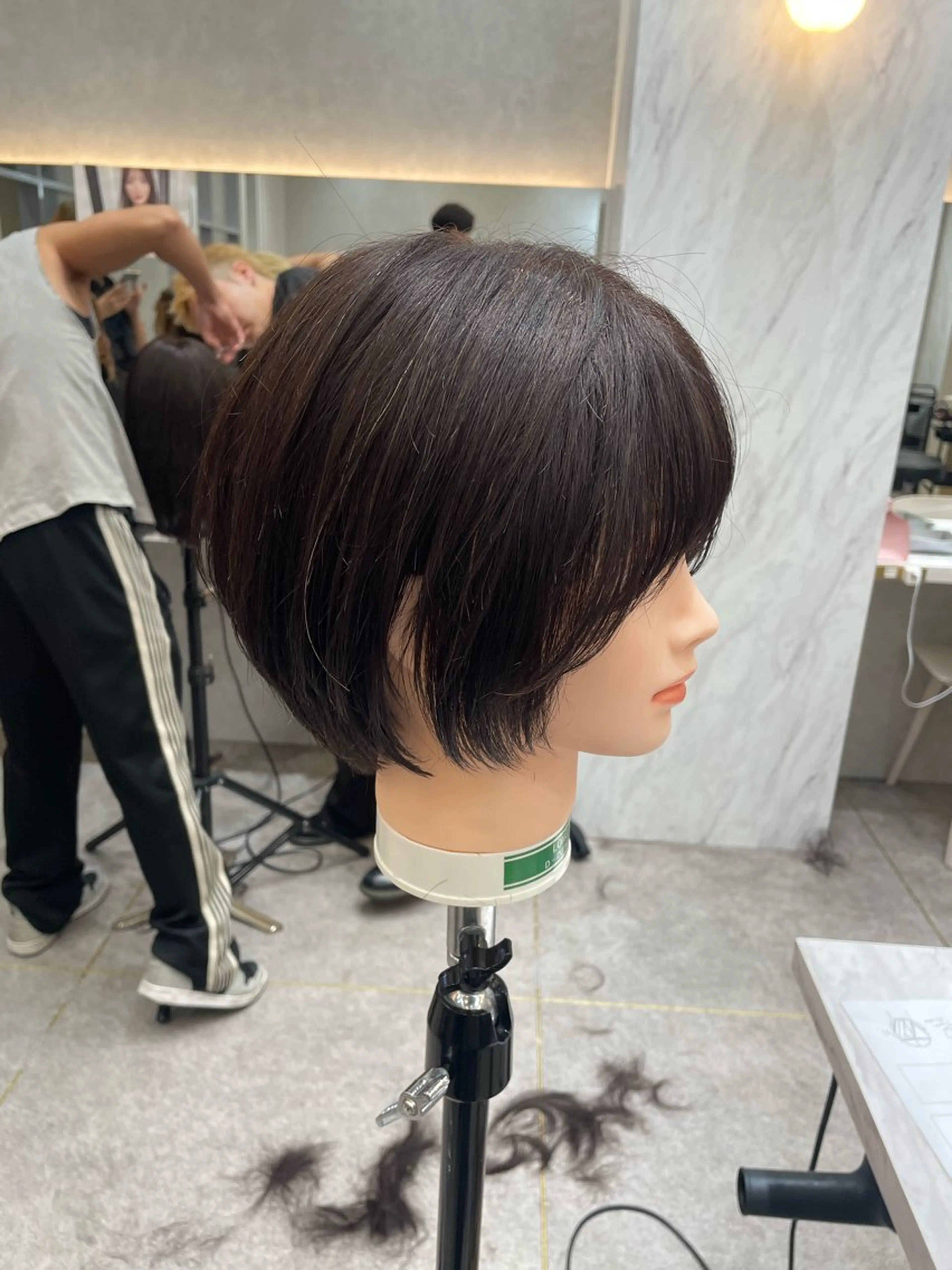 ショート 韓国ヘア/レイヤー Londエレンのヘアスタイル