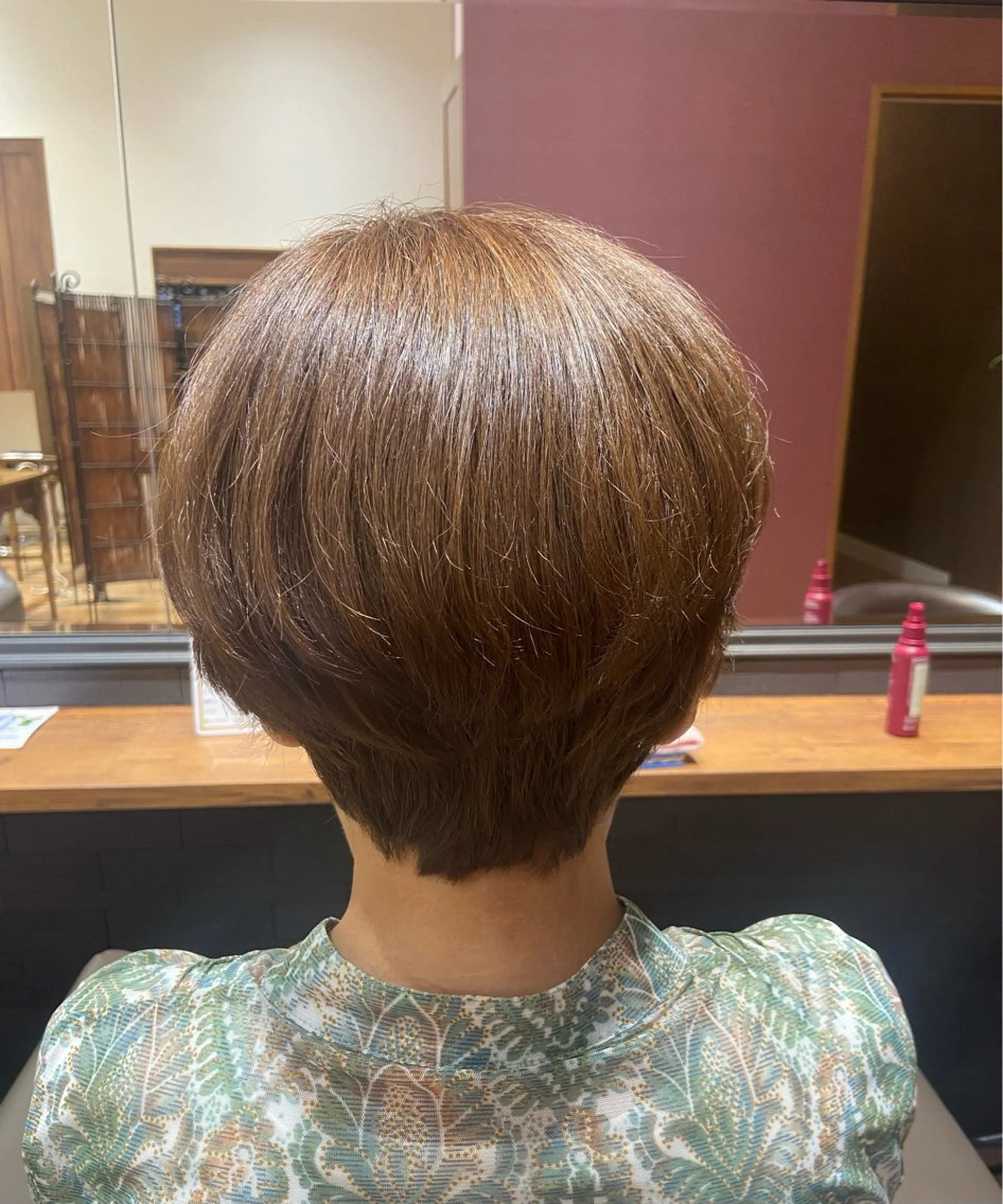カラー ブラウンカラー 吉村 莉杏のヘアスタイル