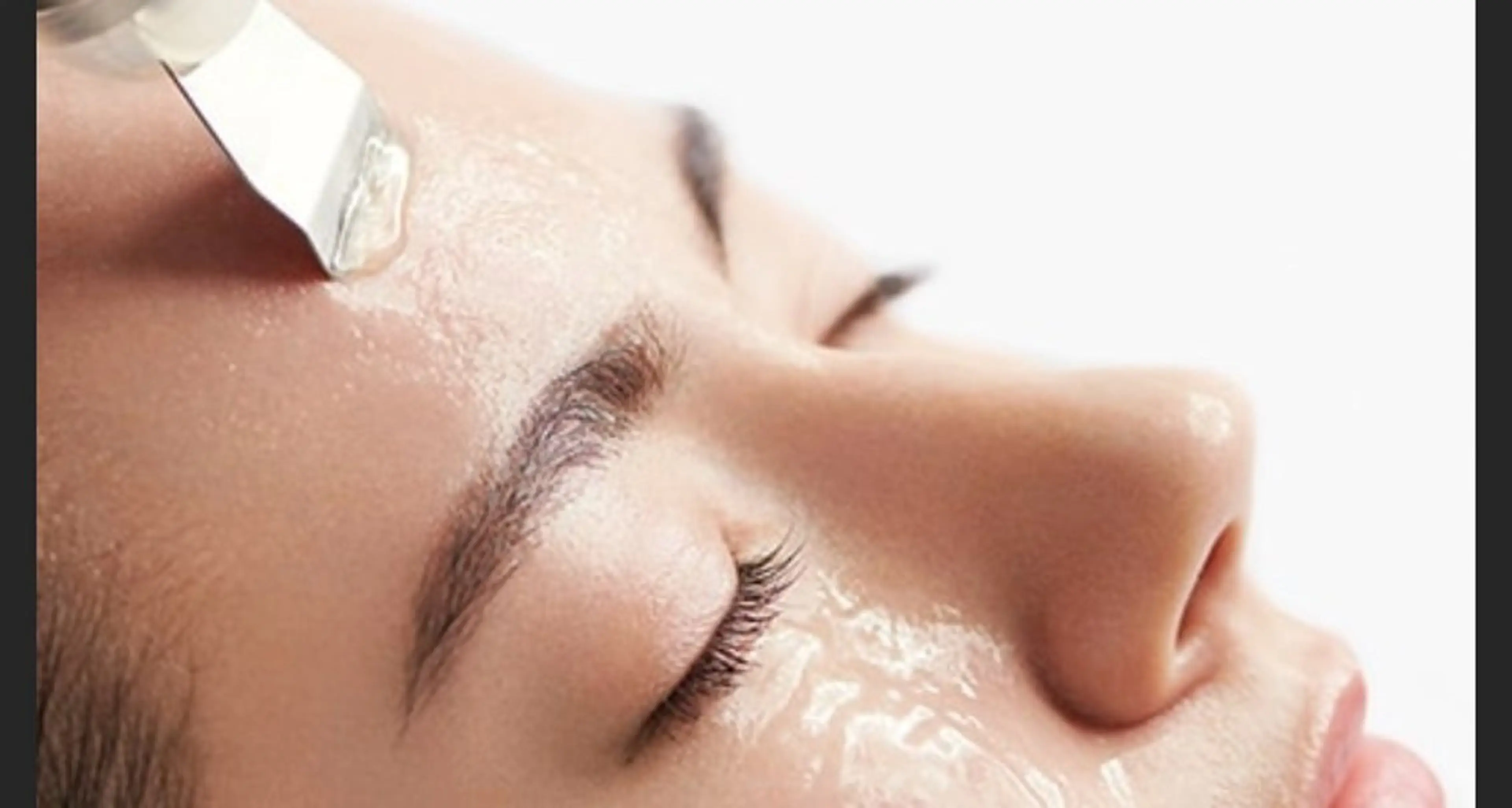 【✨毛穴、鼻の黒ずみ、皮脂が気になる人はこれ】鼻以外もおでこ・頬・あご先の毛穴洗浄でツルツル肌へ。大人気⭐︎肌診断付!の写真