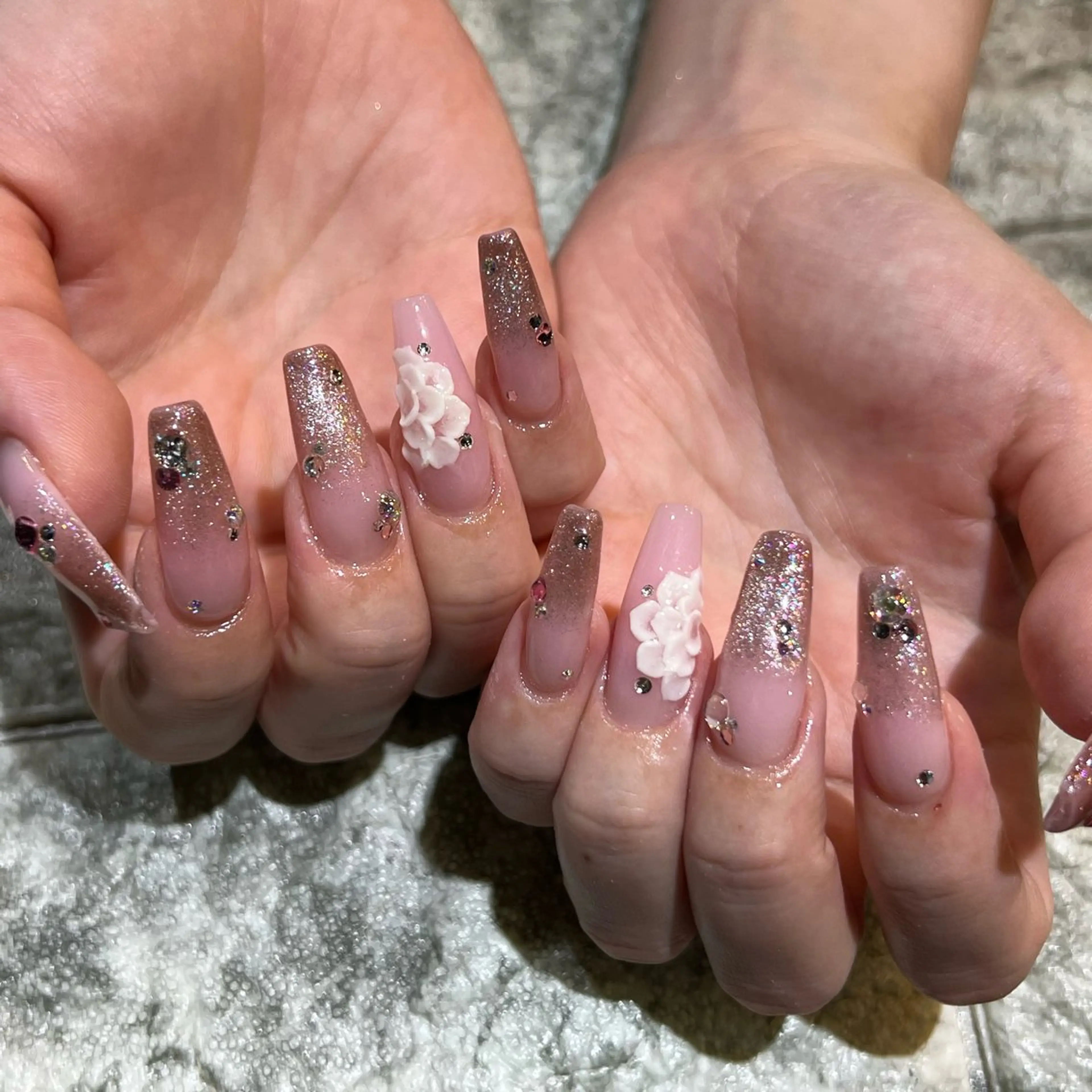 ネイル ハンドネイル アクリルスカルプ𓆈 RounGe町田店のネイルデザイン