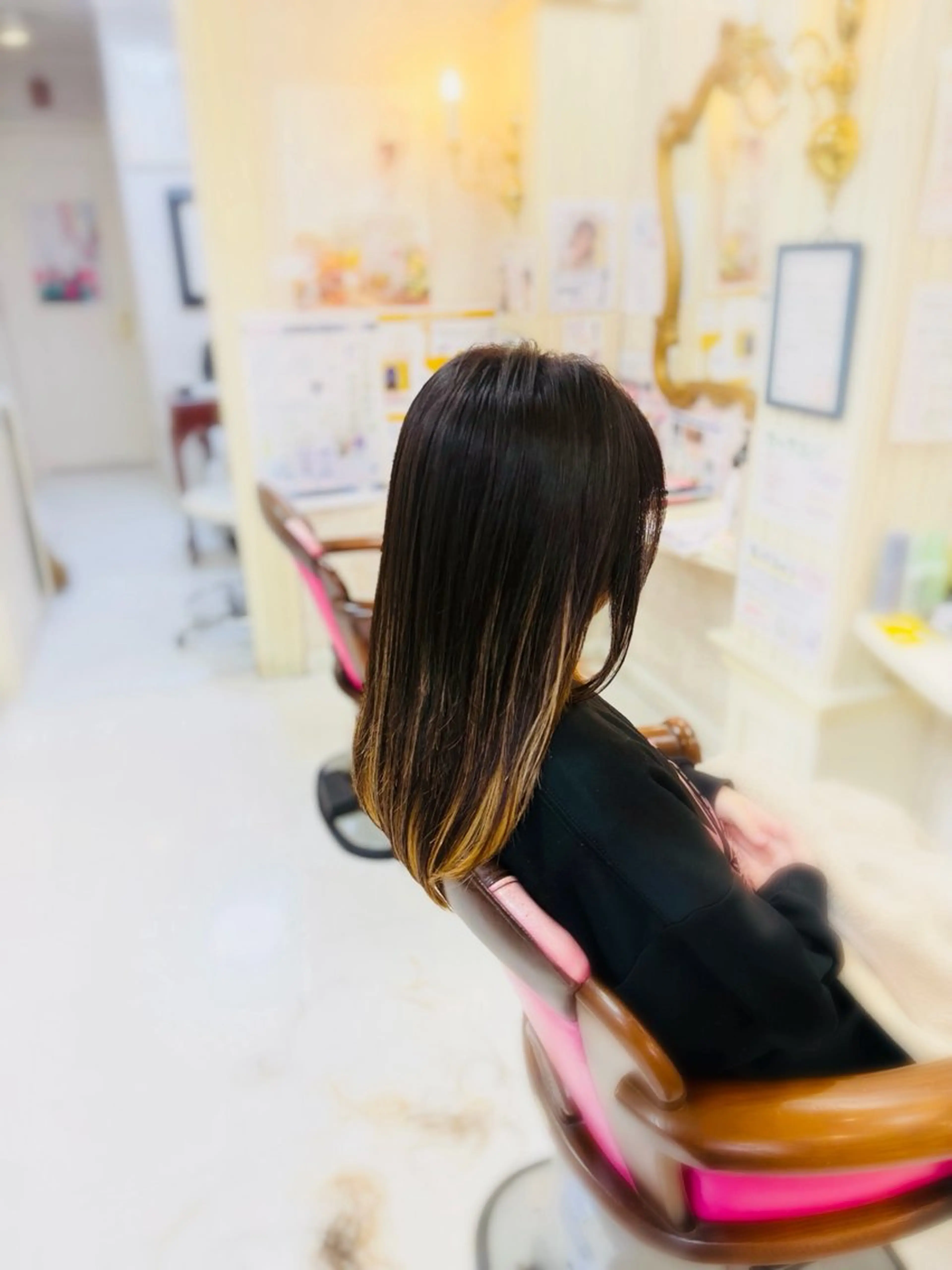 セミロング 学生 カット 菅沼 美咲のヘアスタイル