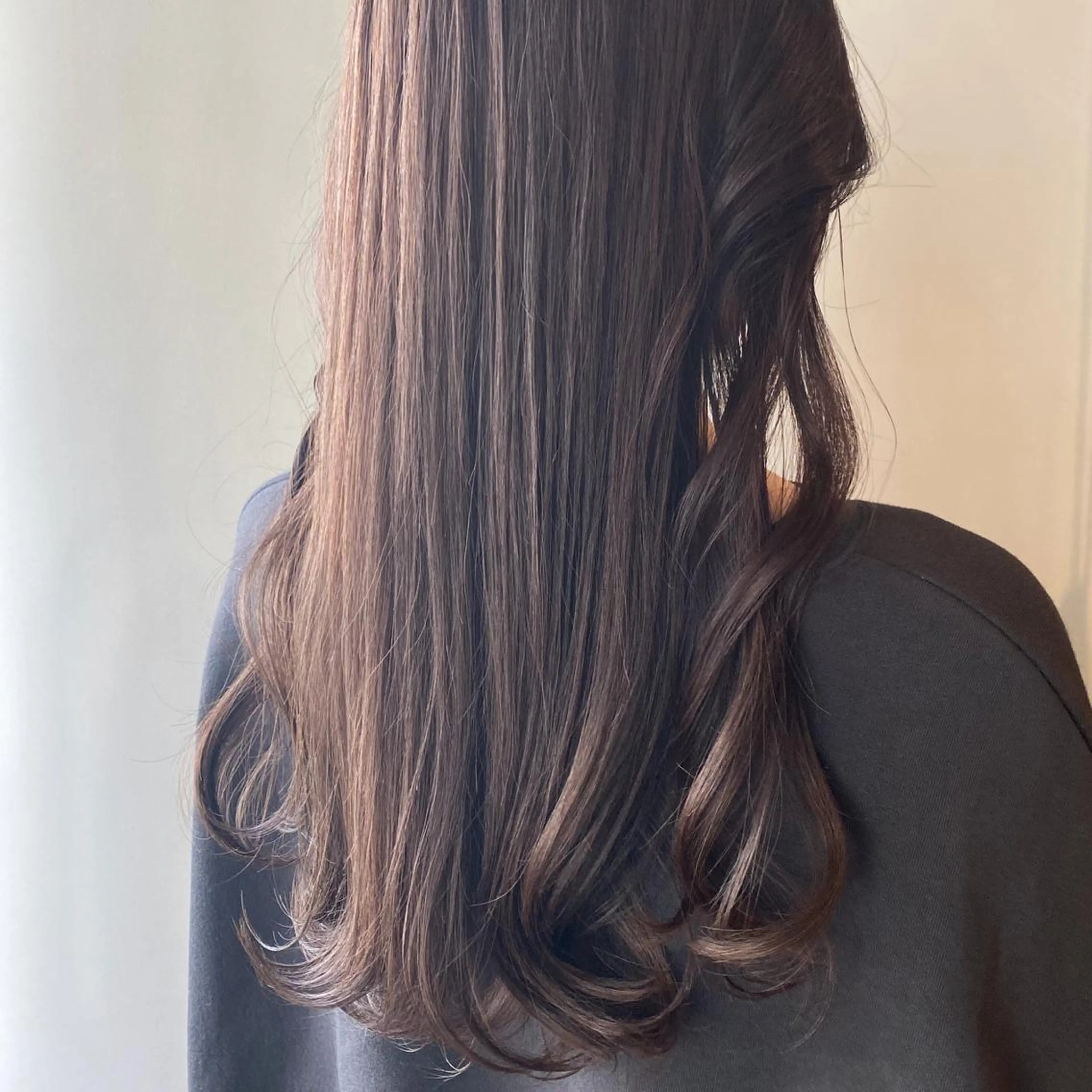 セミロング カラー ヘアアレンジ ベージュカラー シルバー シルバーベージュ 撮影モデル募集 🦋soemikaのヘアスタイル