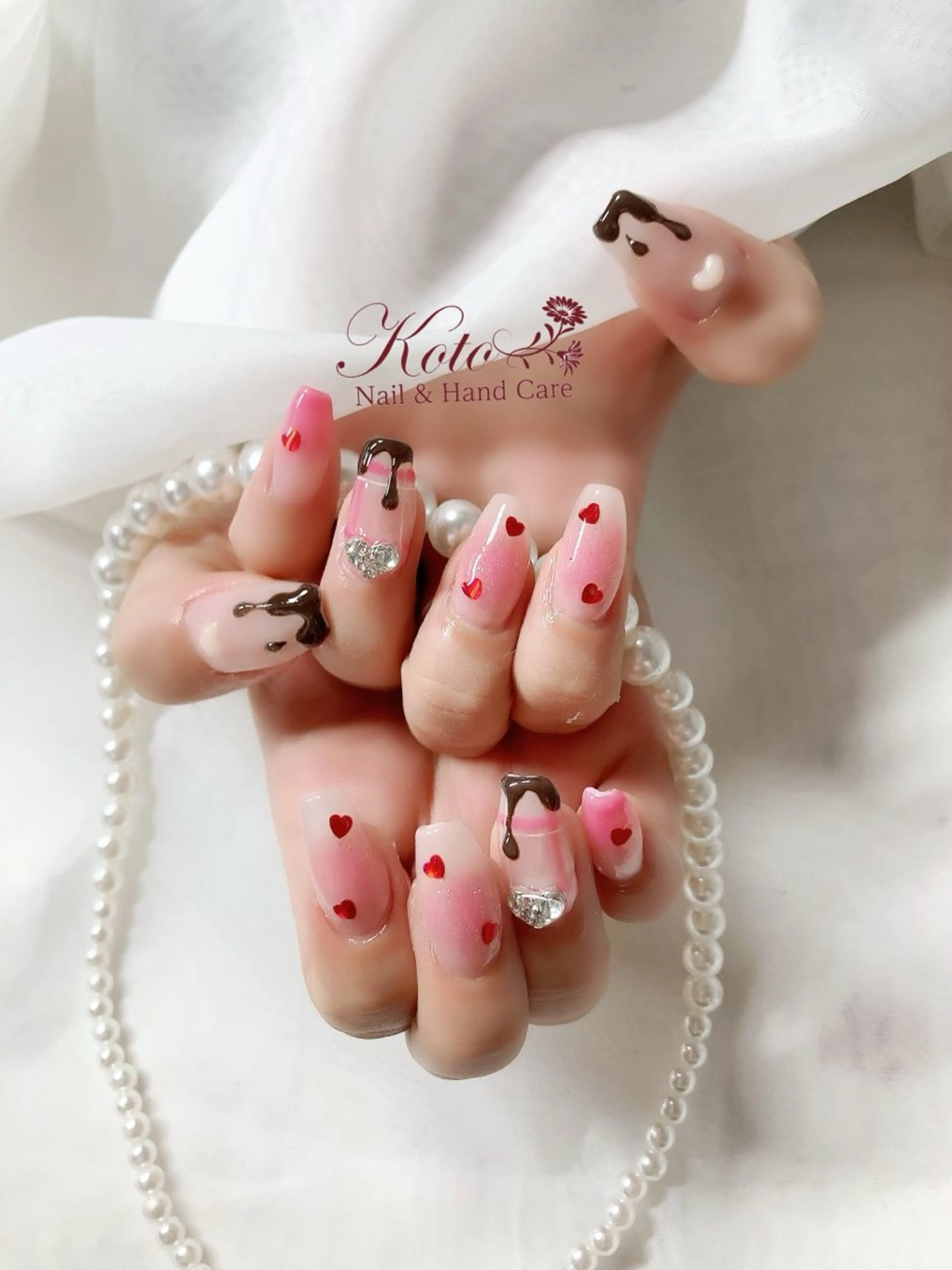 ネイル 長さ出し ジェルネイル 持ち込み ニュアンスネイル 赤色 ハンドネイル Nail Salon KOTOのネイルデザイン