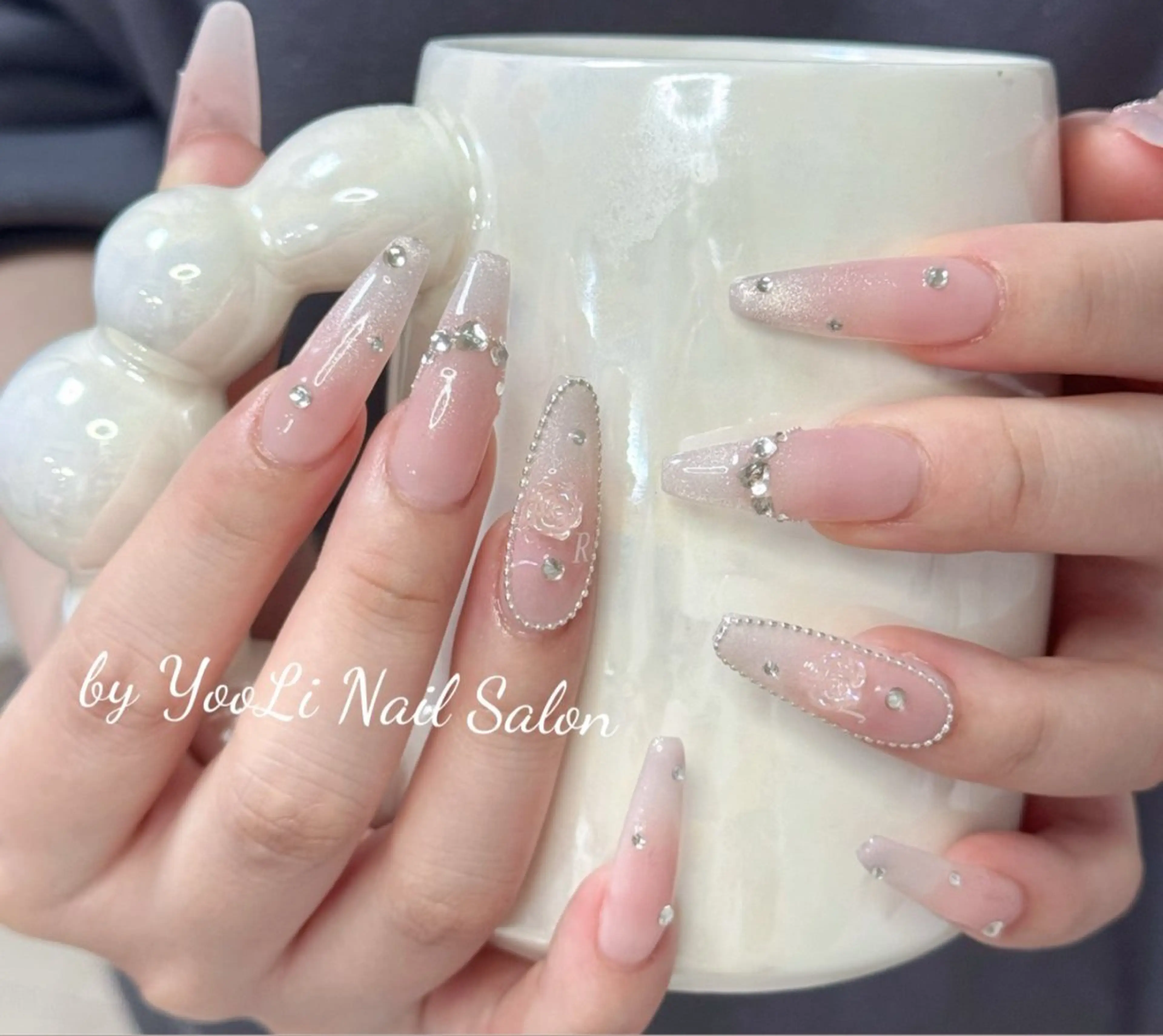 ネイル アートネイル オーロラネイル チークネイル フレンチネイル ガラスフレンチ 🎀🎀YooLi Nail Salonのネイルデザイン