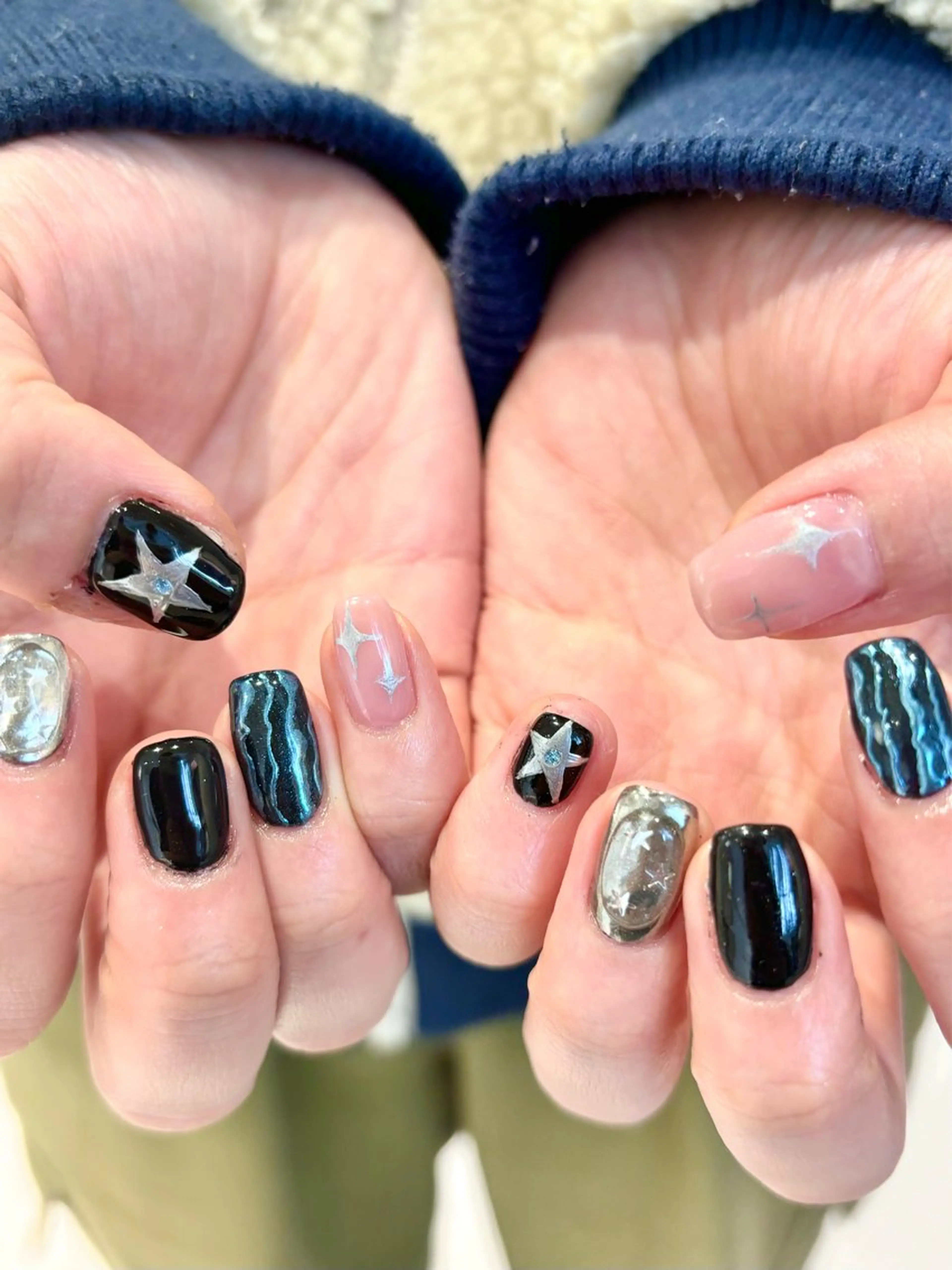 ネイル シルバー ハンドネイル Kureha/ネイル トレンドヘアのマツエク・マツパデザイン