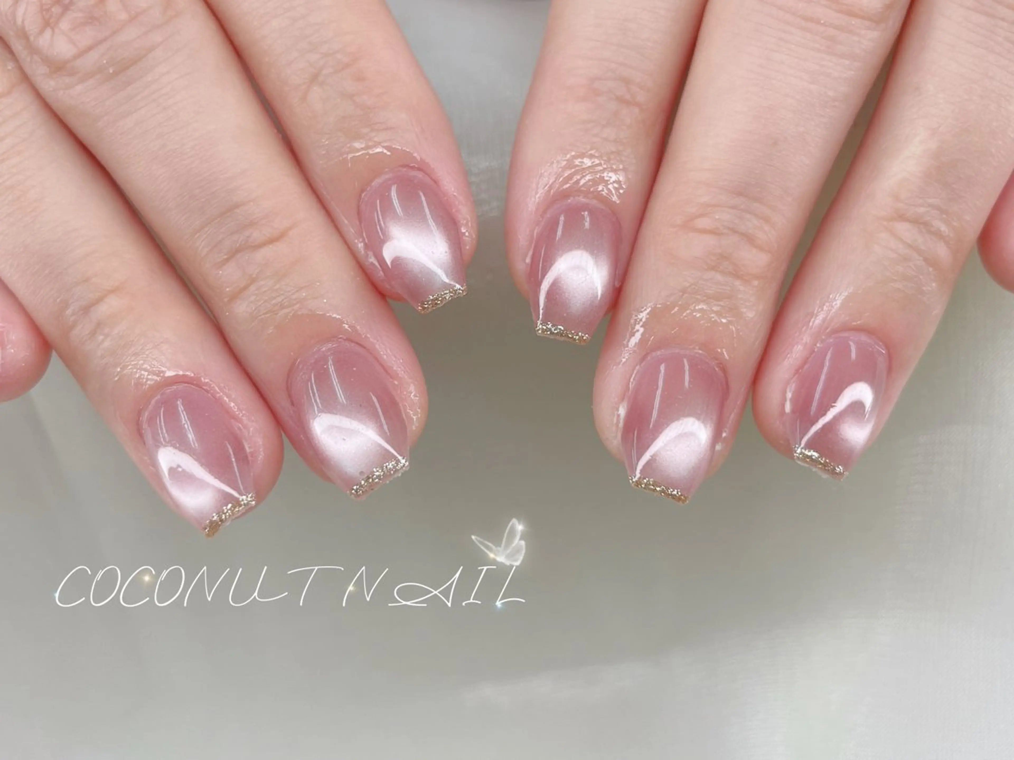 ネイル べっ甲ネイル フレンチネイル キラキラネイル ラメ(グリッター) マグネットネイル ハンドネイル 神田 ココナッツのネイルデザイン