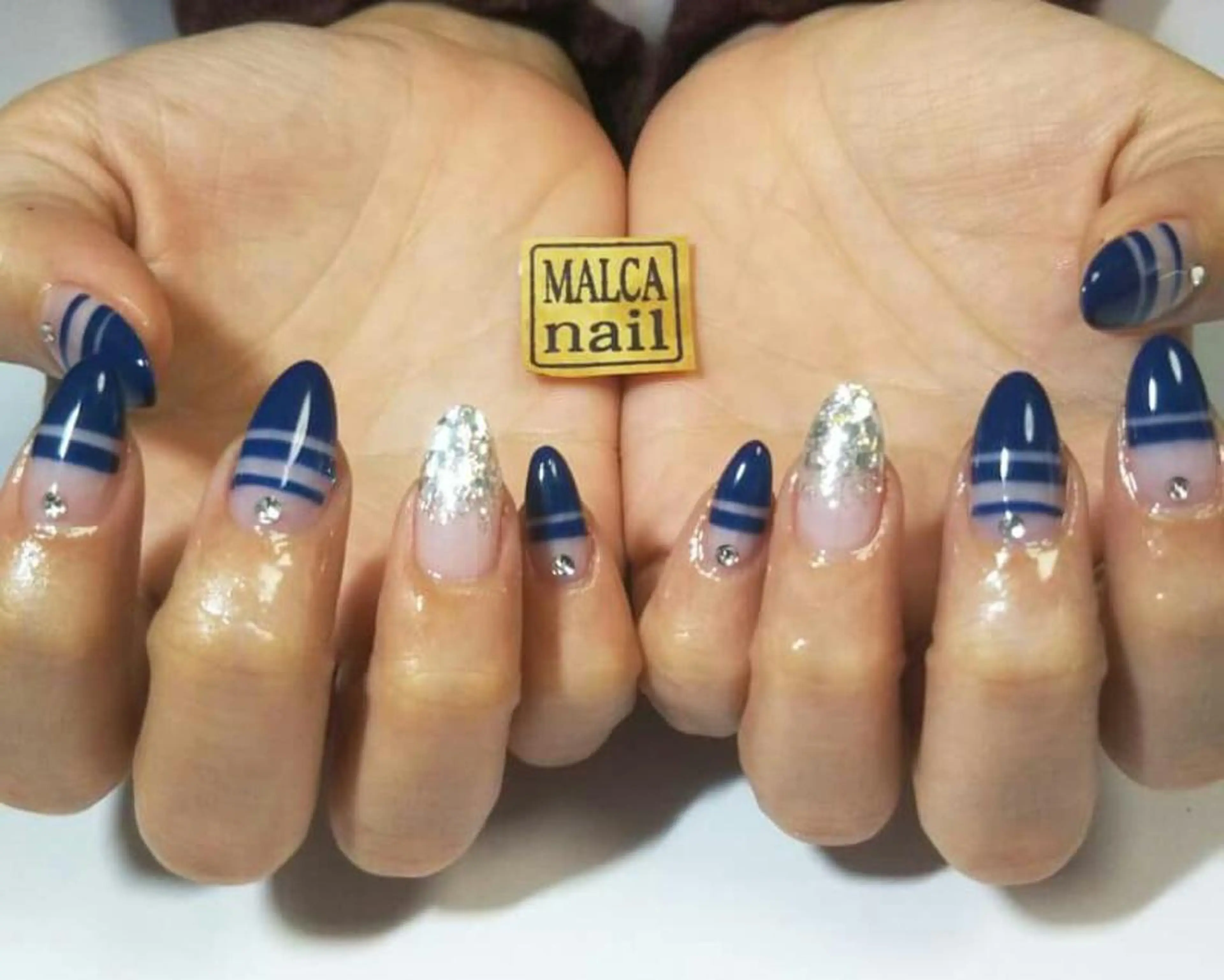 ネイル 荒木 莉奈のネイルデザイン