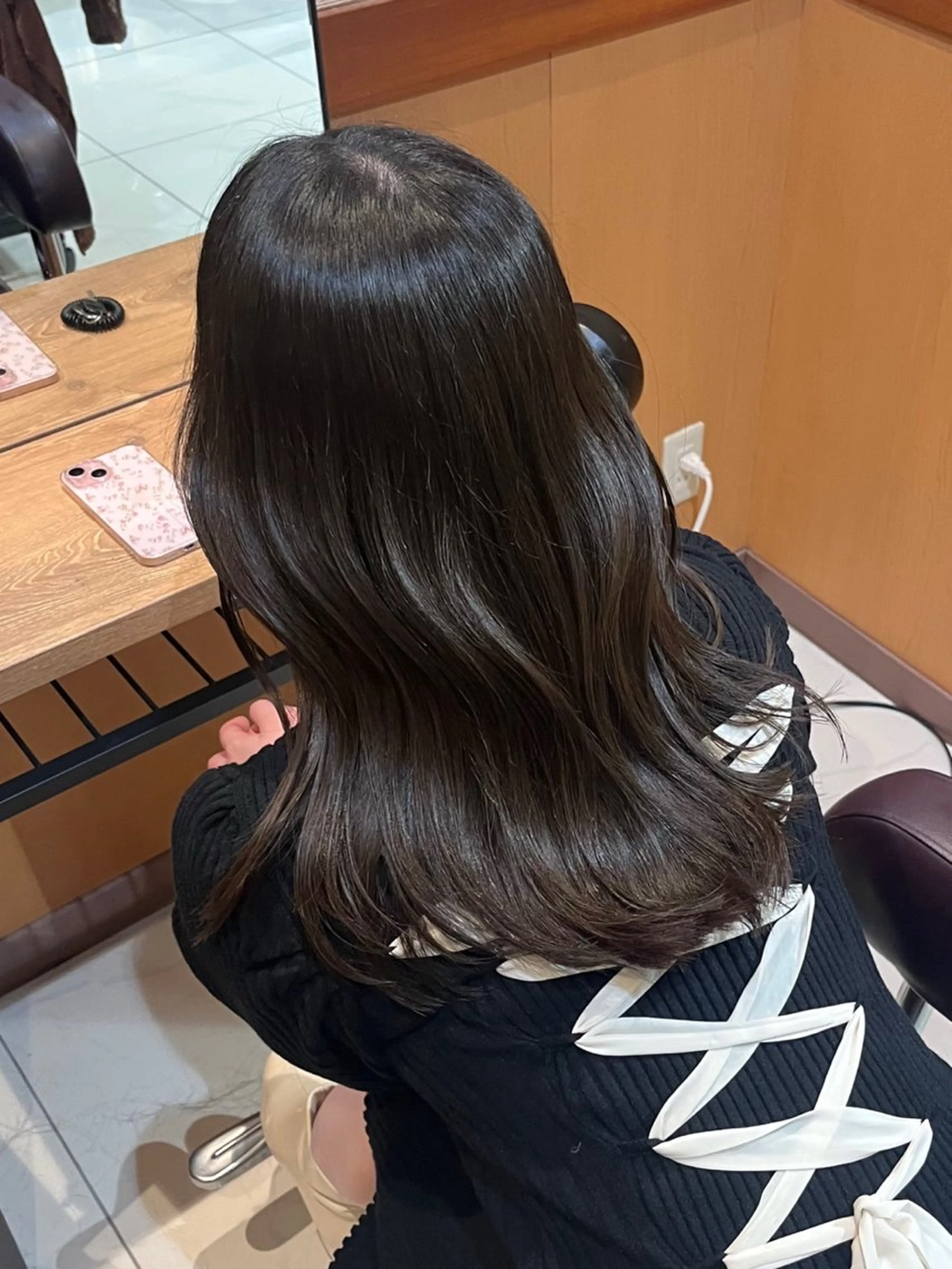 ロング カット ヘアカラー トリートメント SERA / TAIGAのヘアスタイル