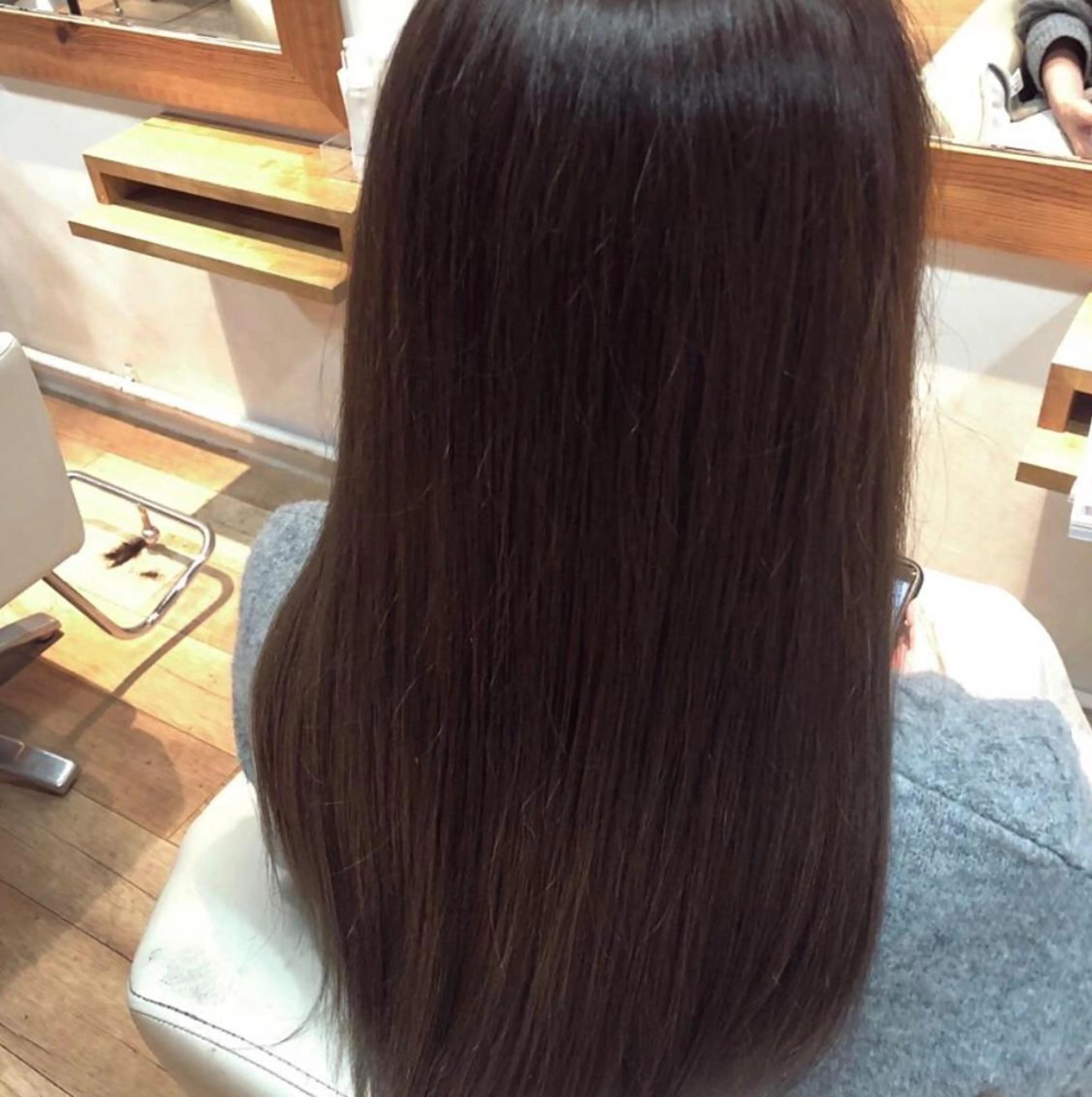 ロング 平野 佑有のヘアスタイル