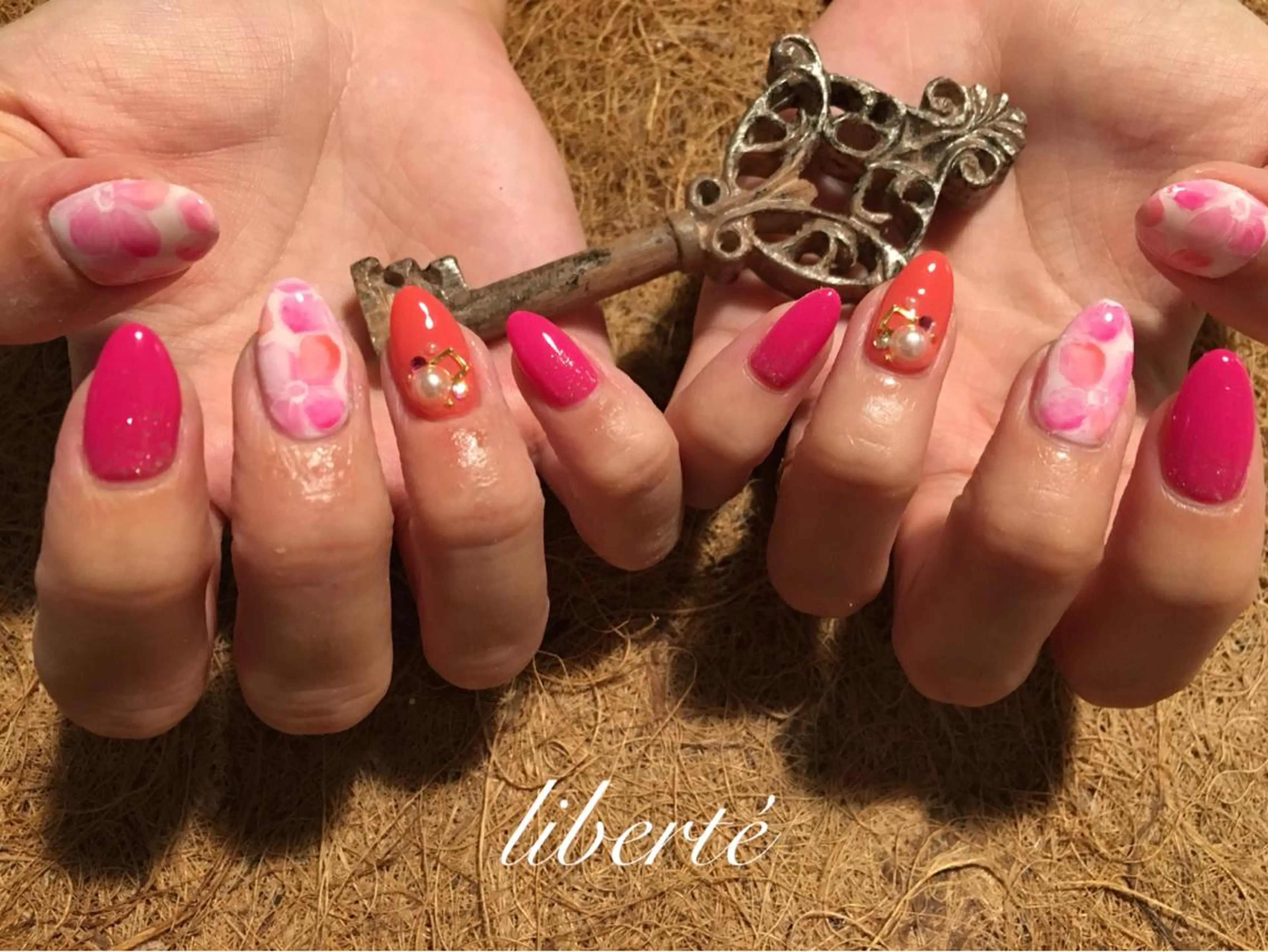 ネイル liberté (リベルテ)のネイルデザイン