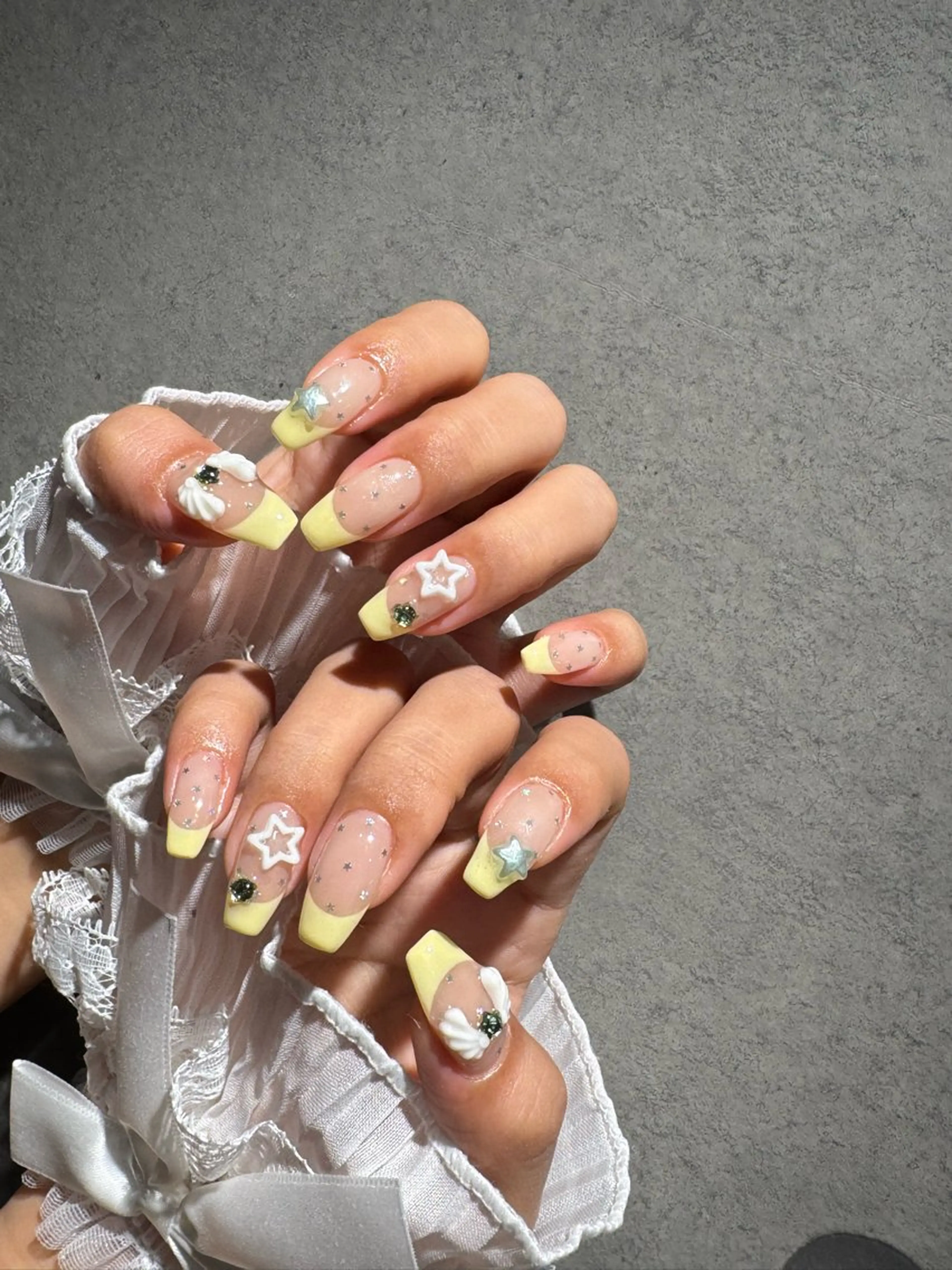 ネイル I-nailロング /ワンホン/キラキラのネイルデザイン