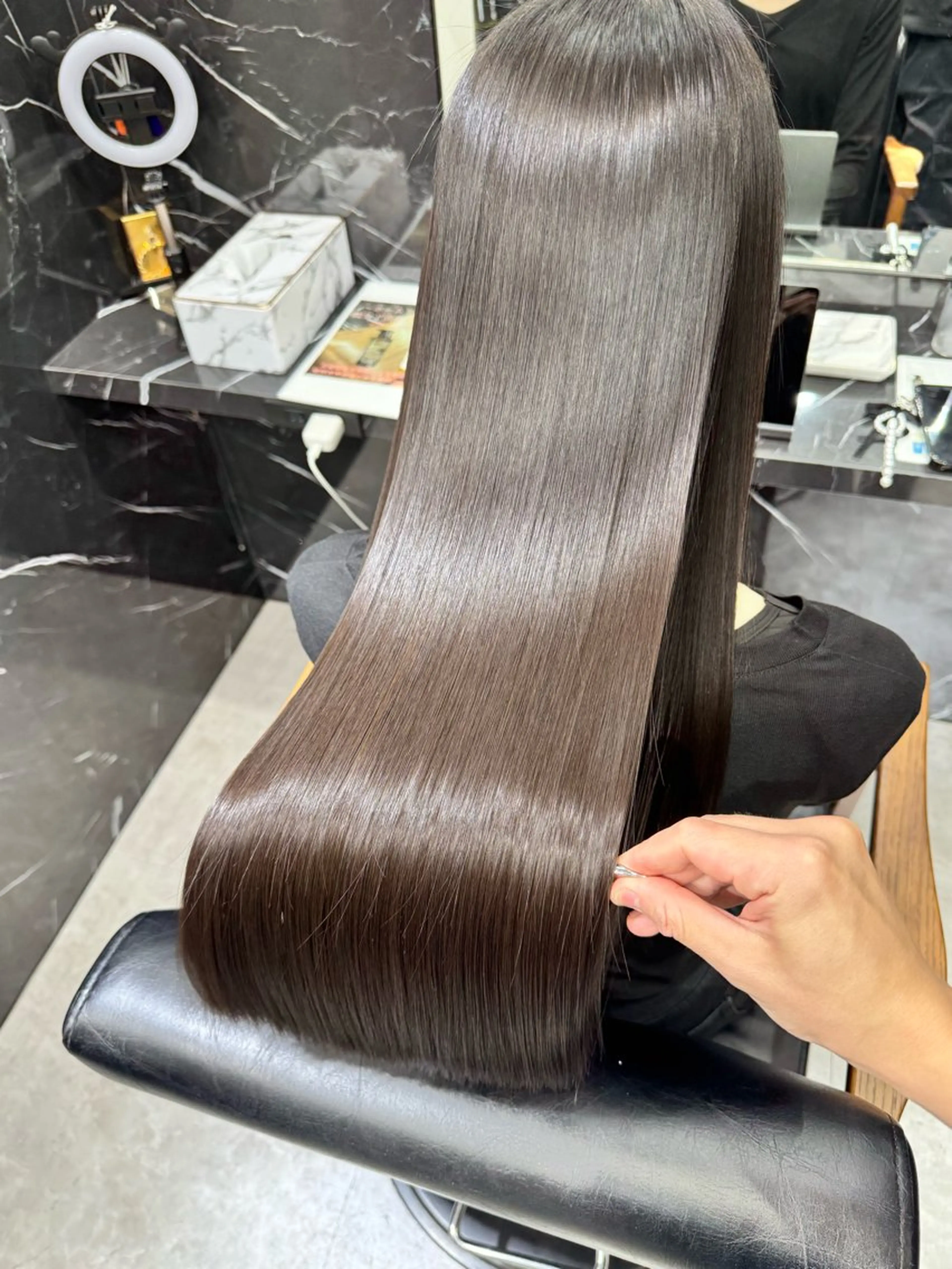 ロング ヘアカラー トリートメント JIN|乾かしただけ 美髪矯正本格髪質改善のヘアスタイル