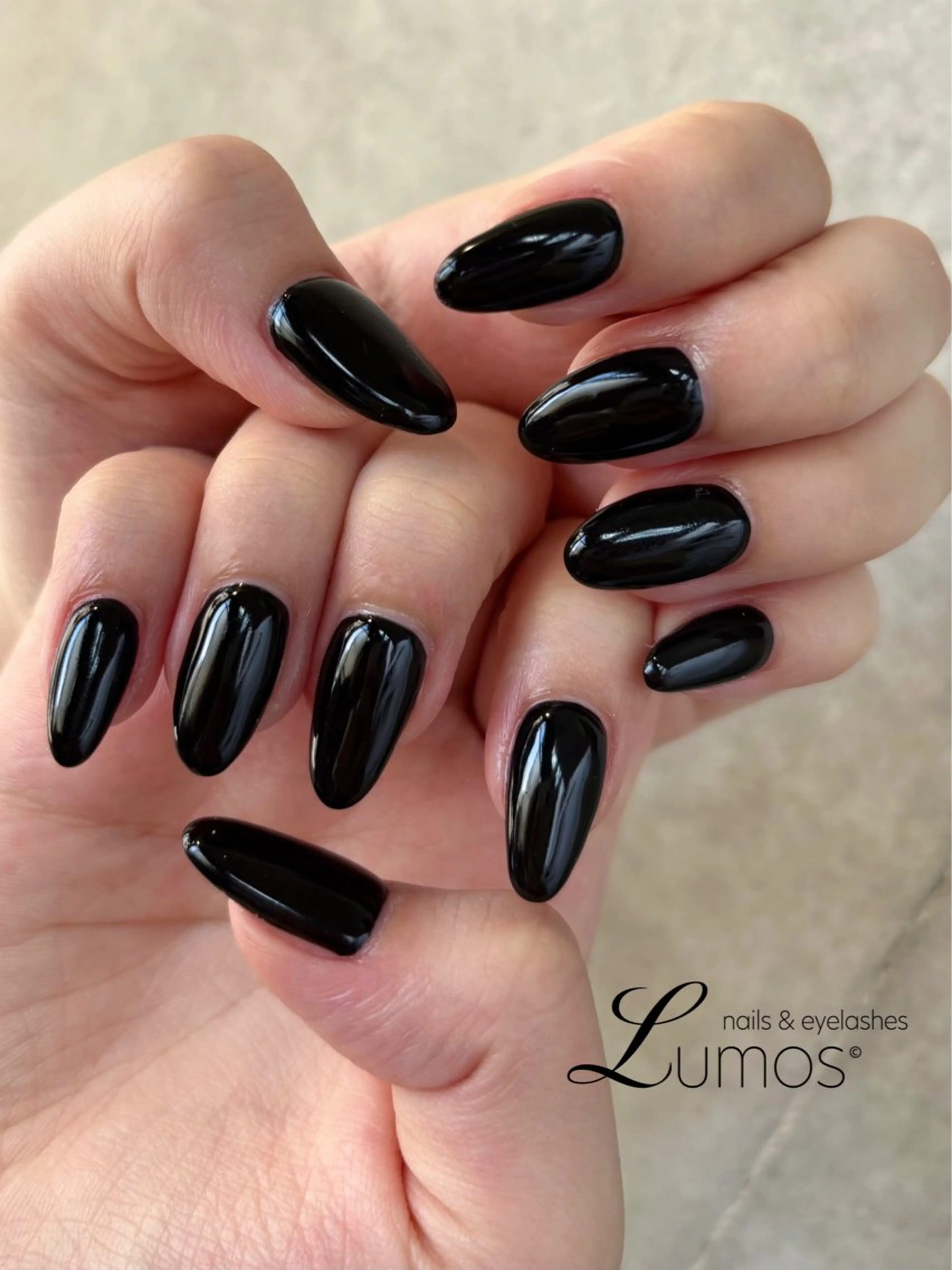 ネイル Lumos Rikaのネイルデザイン