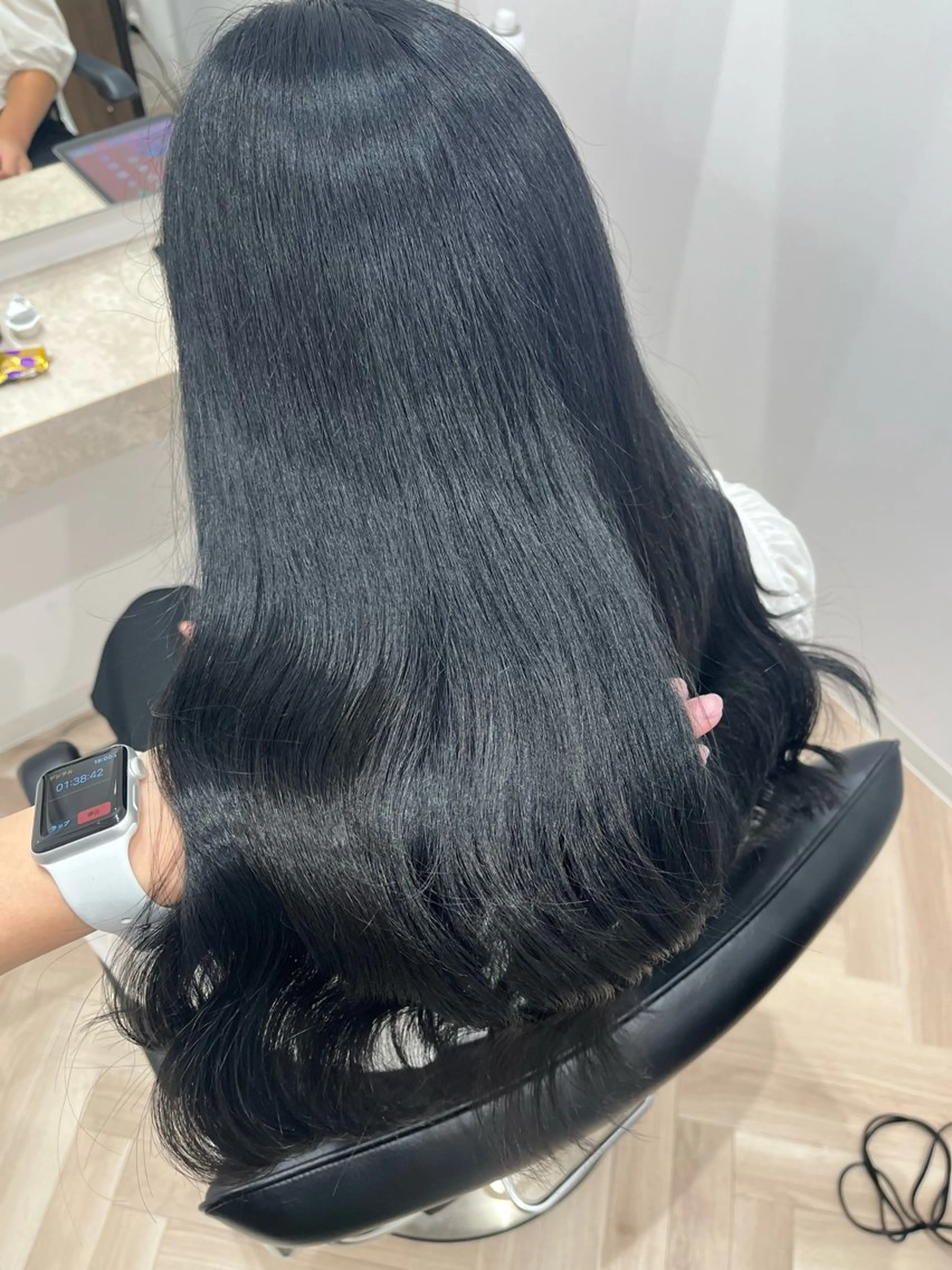 ロング カラー 黒髪 グレーブラック カット ヘアカラー トリートメント 🫧ぷる艶カラー🫧 Yuubi🦩のヘアスタイル