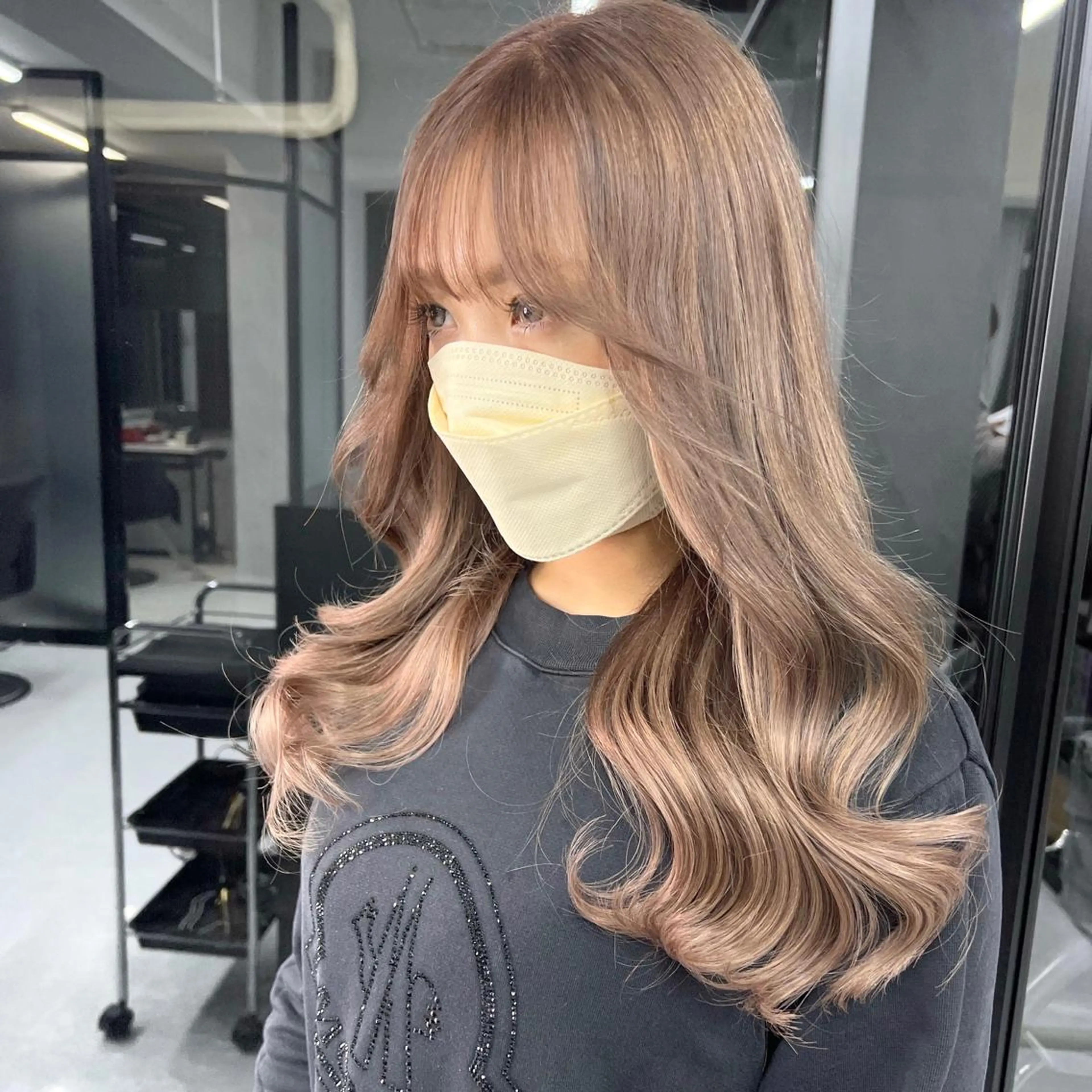 ロング カラー シールエクステ ハイトーンカラー エクステ シールエクステ特化 ハイトーン、NANAのヘアスタイル