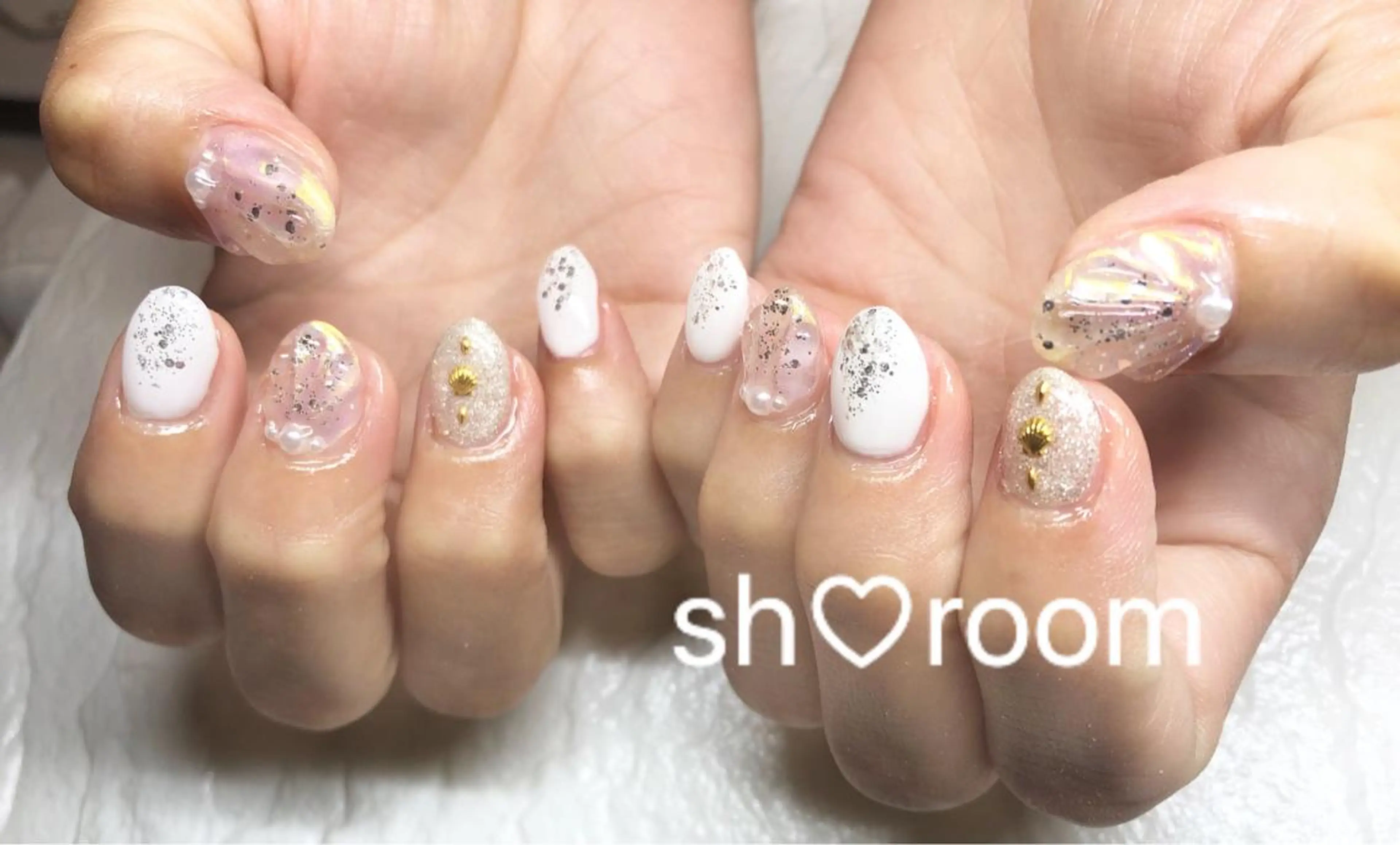 ネイル アートネイル オーロラネイル フットネイル フレンチネイル キラキラネイル Nail salon Ruuのネイルデザイン