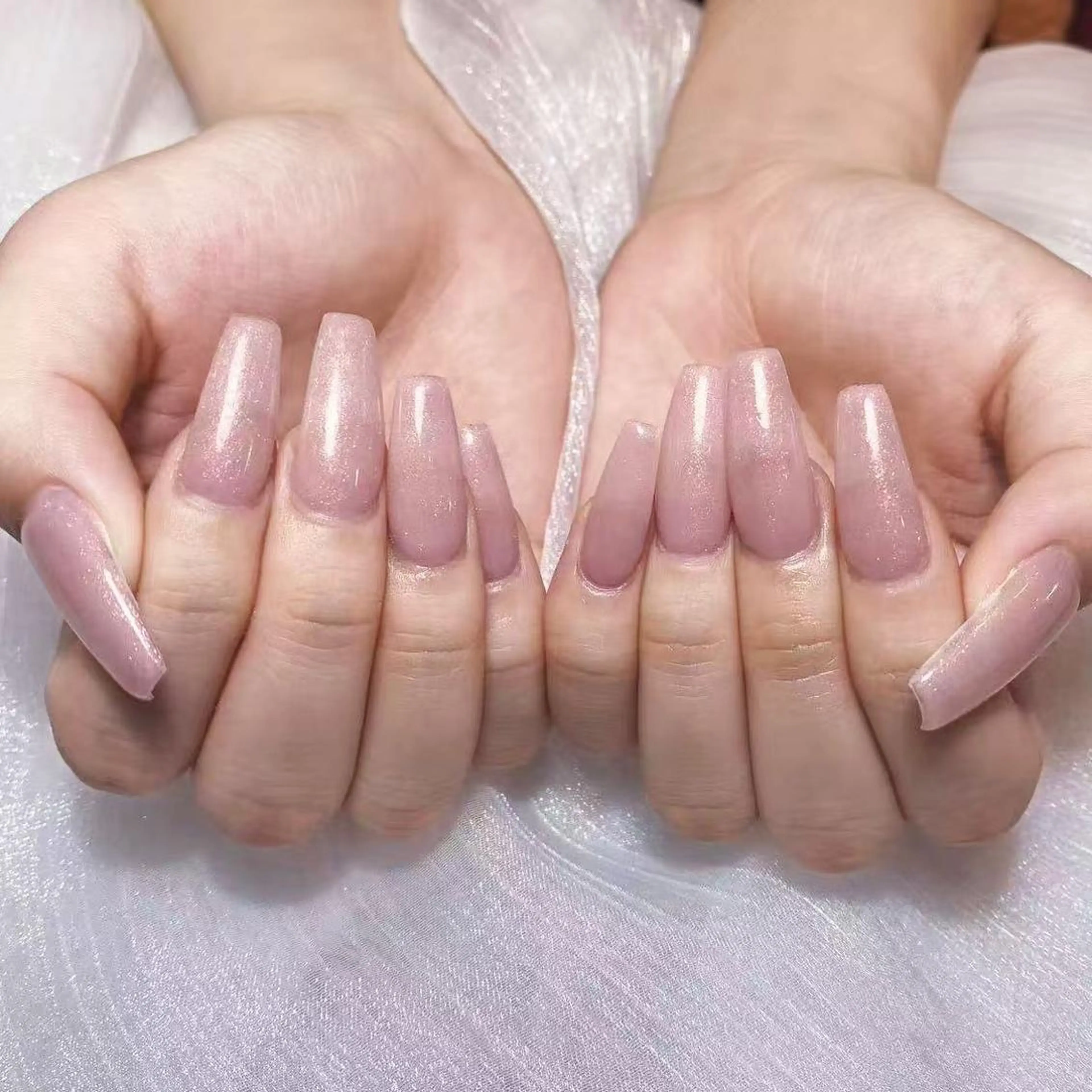 ネイル アートネイル オーロラネイル ガーリー キラキラネイル マグネットネイル ハンドネイル Plenty 🚢のネイルデザイン