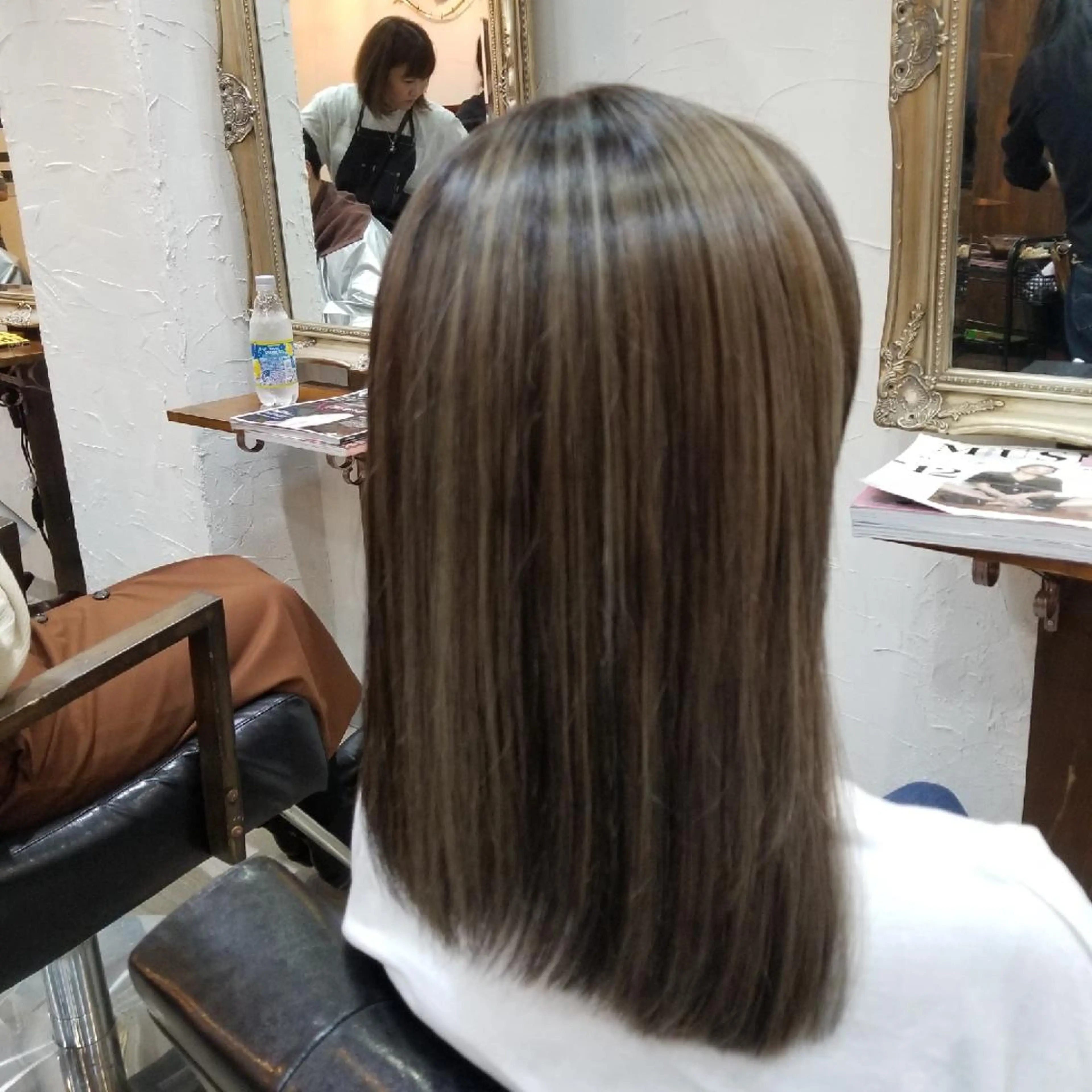 セミロング カラー ヘアカラー bathair 持田侑祐のヘアスタイル