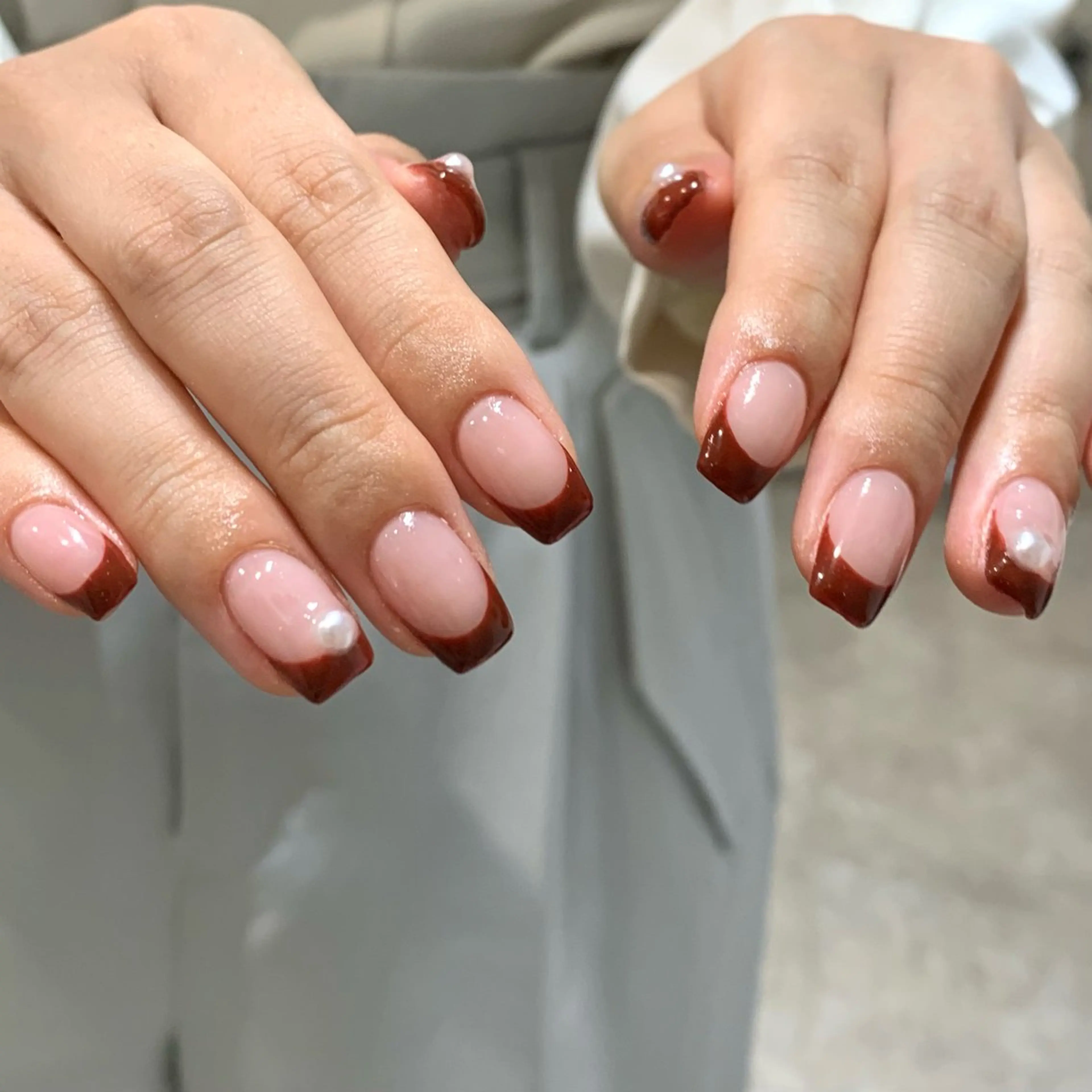 当日予約OK🤲🏻フレンチネイル💅ベースカラーなし✨初回オフ無料の写真