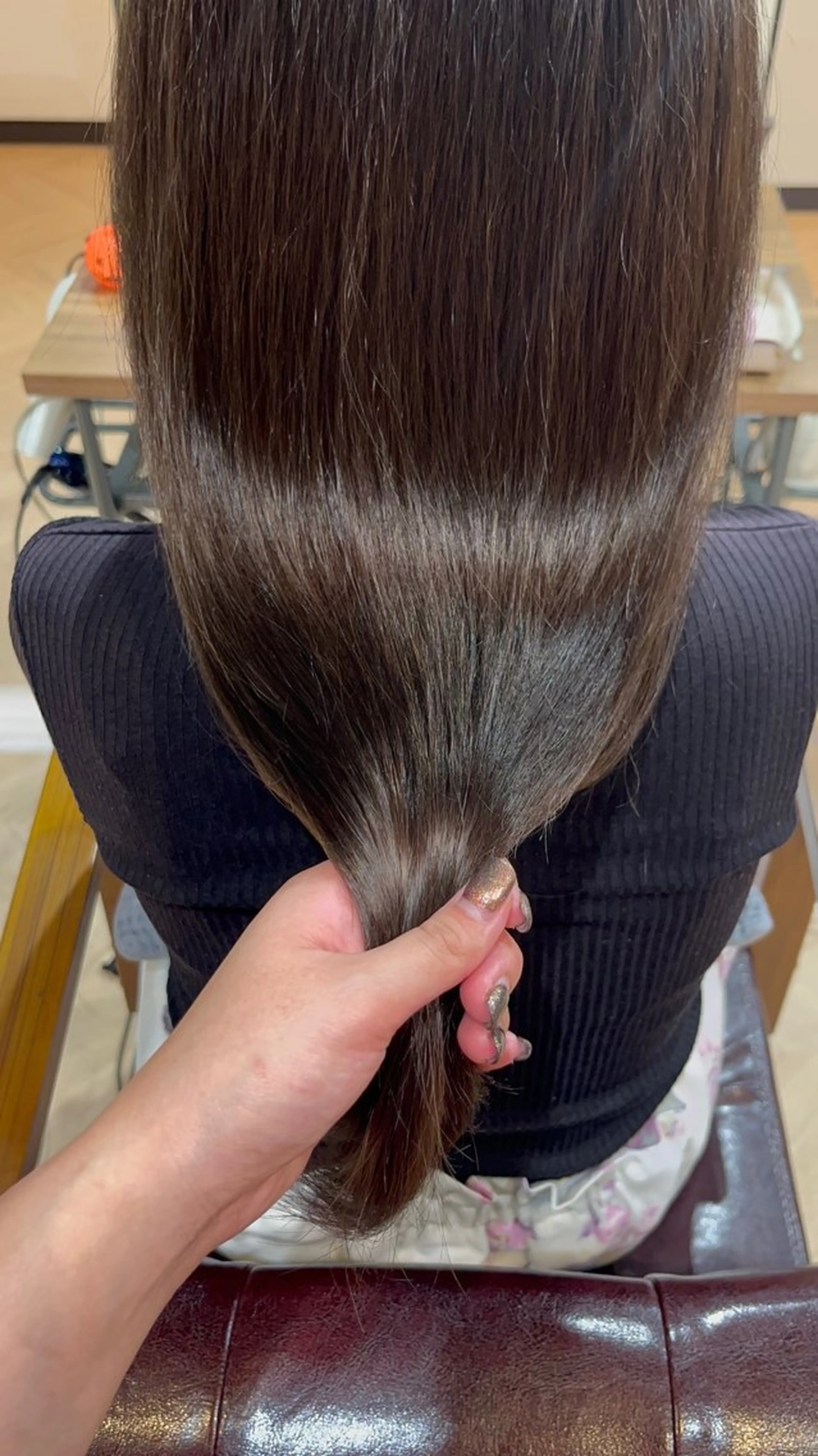 カラー オリーブカラー BROOK.ブルック所属・奥野 涼香のヘアスタイル