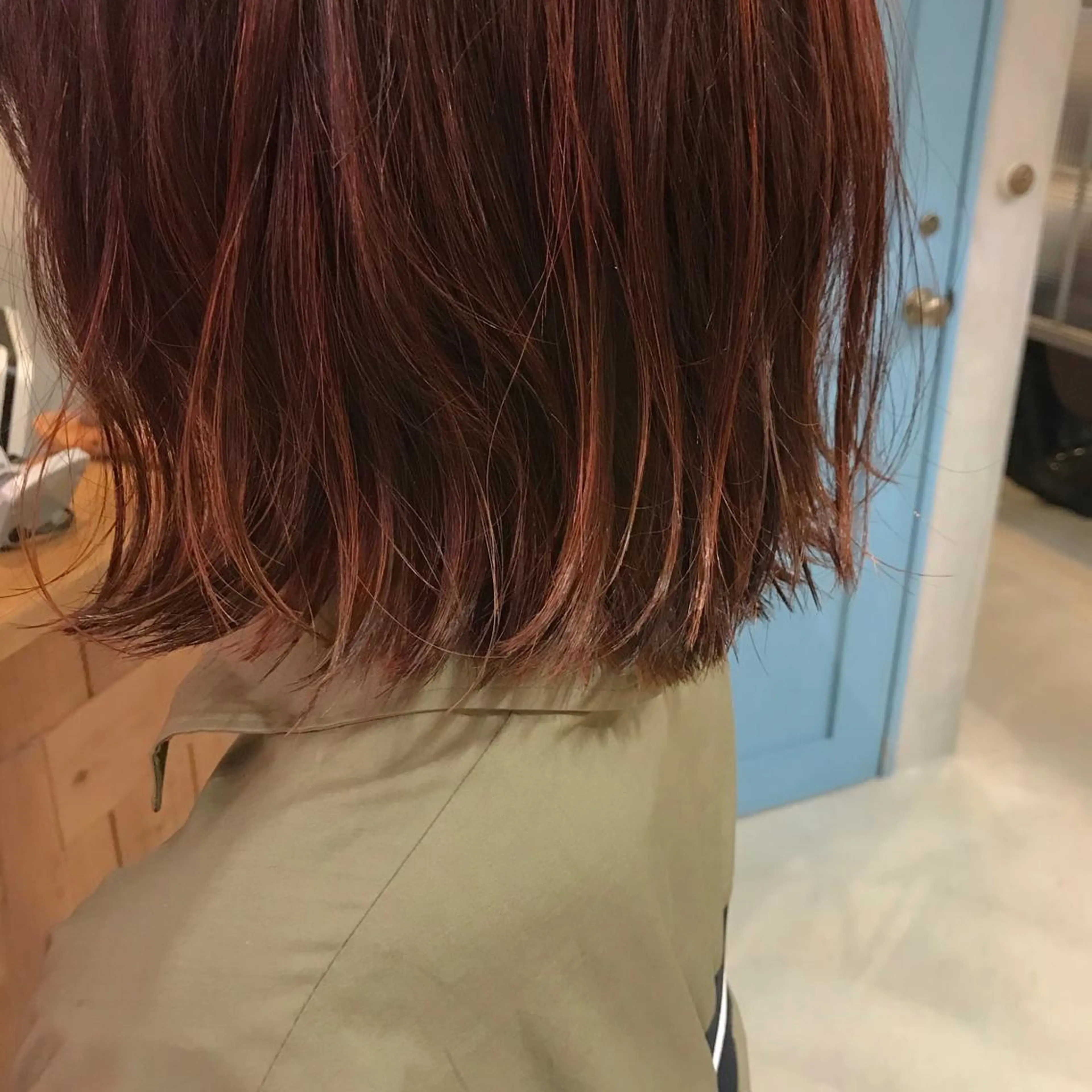 ミディアム カラー botan KOZUEのヘアスタイル