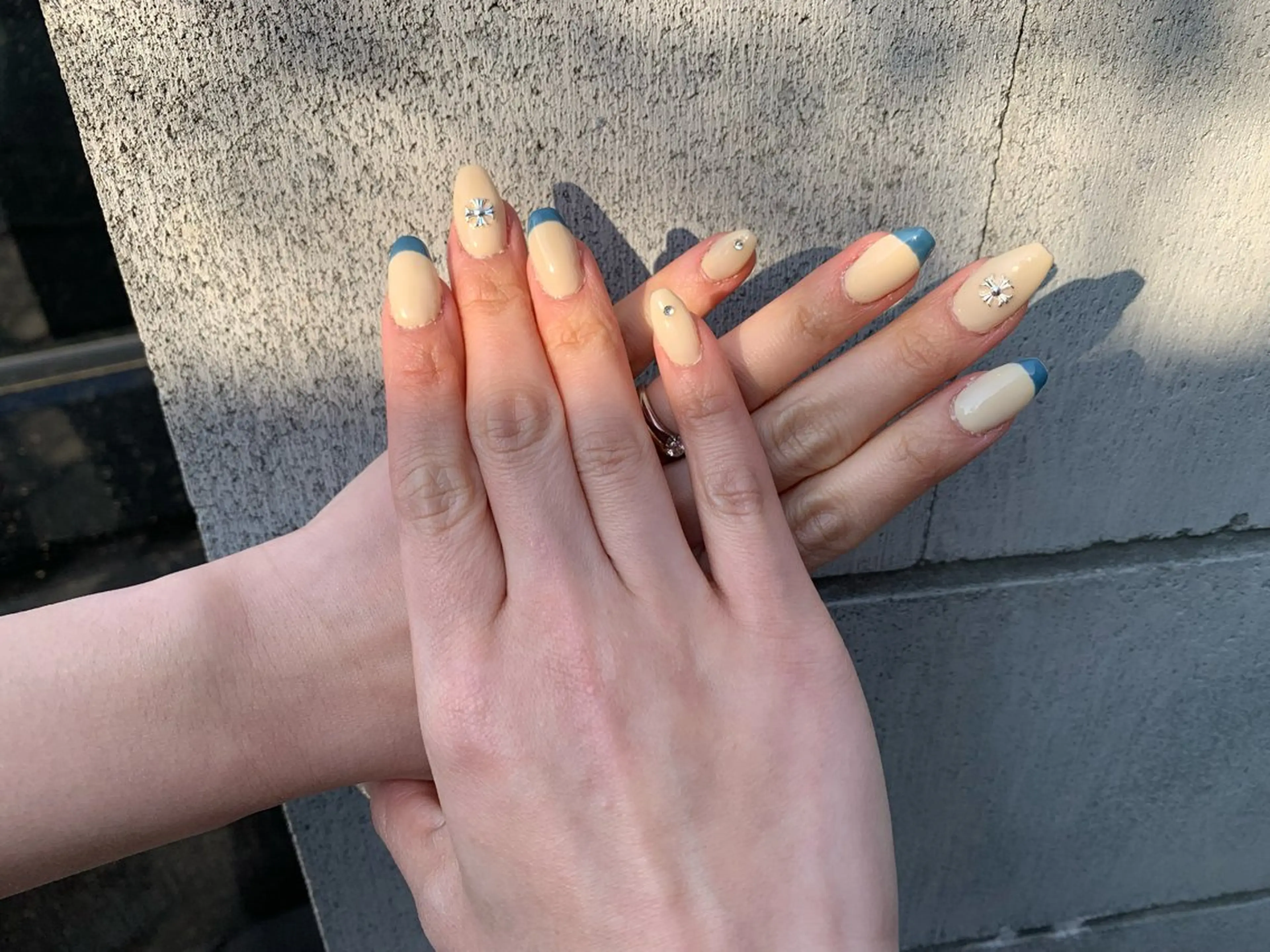 チップ　長さ出し　ツーフィンガーデザイン　　　　　　　　　オフなしの写真