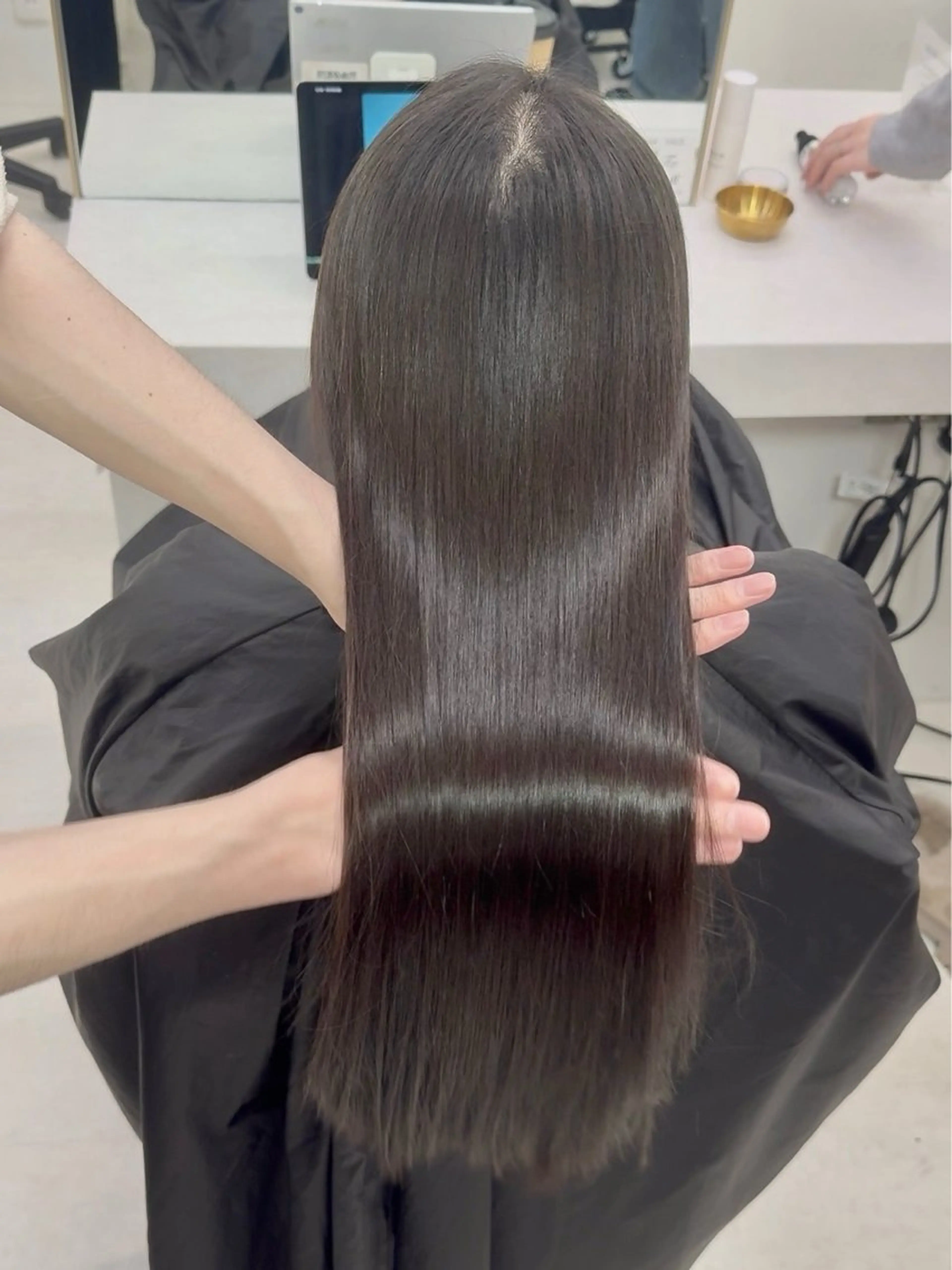 ロング パーマ 縮毛矯正 トリートメント 美髪縮毛矯正 専門店Velのヘアスタイル