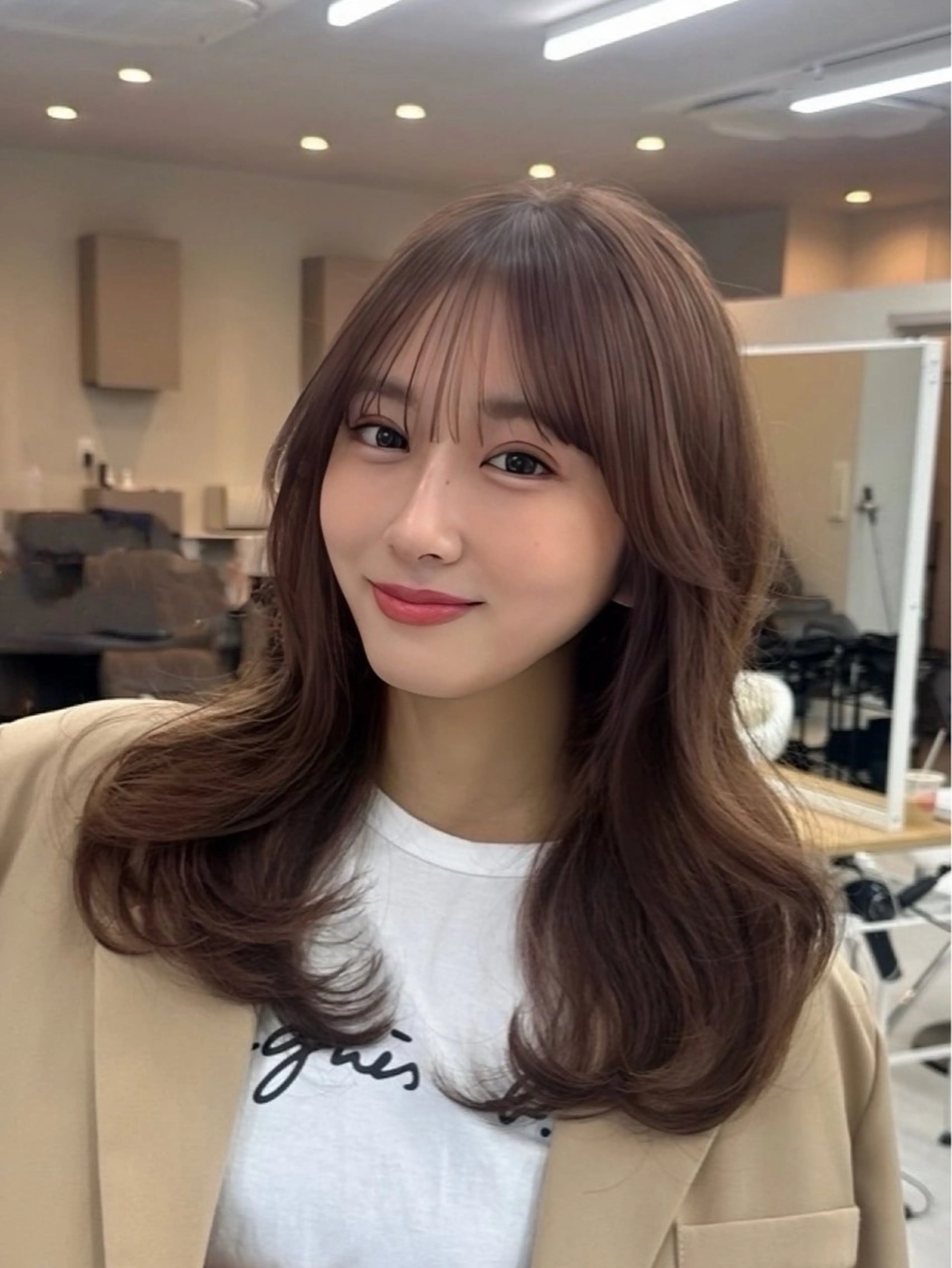 ミディアム カラー ベージュカラー 丸山 心 / 艶カラーのヘアスタイル