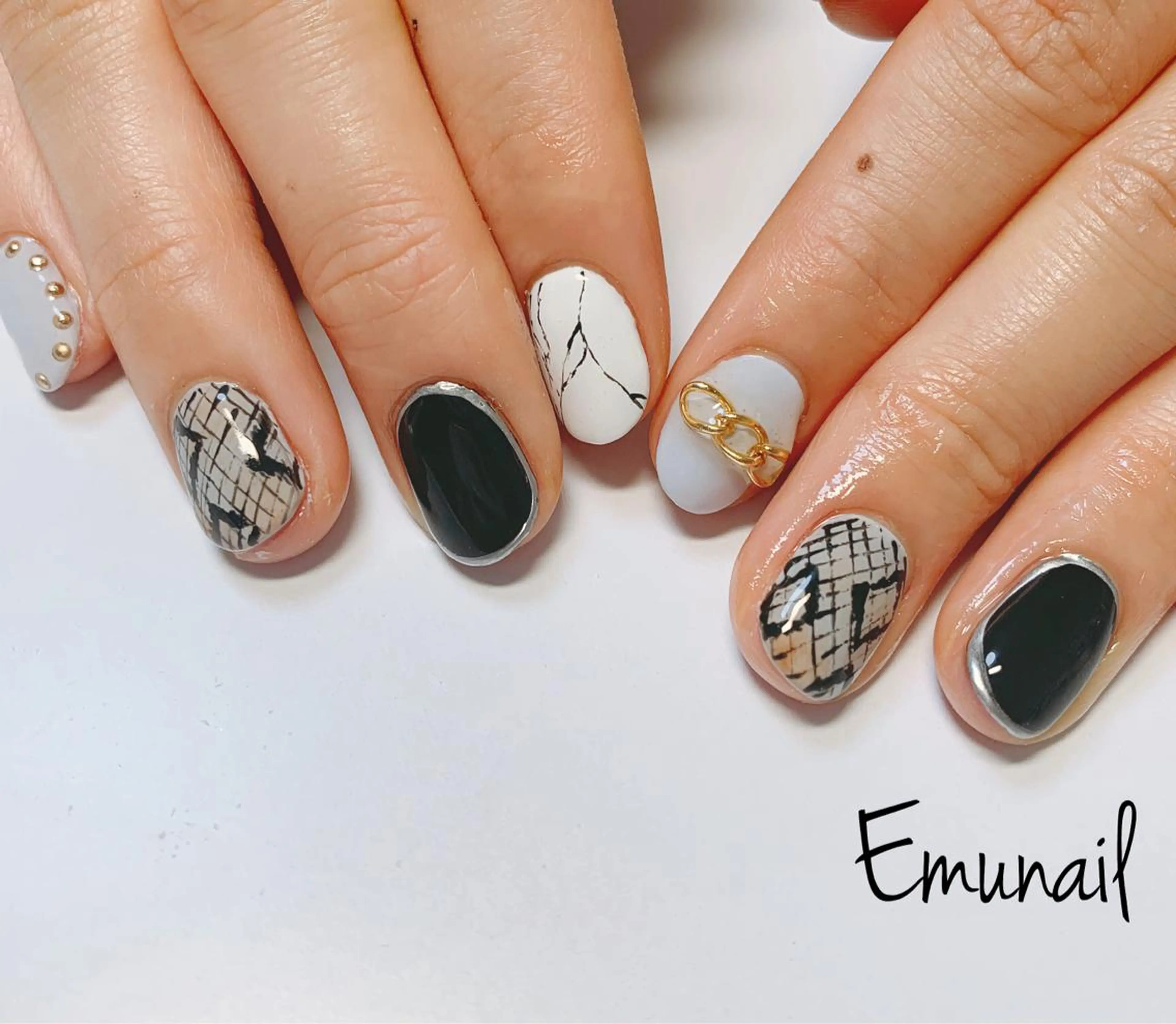 ネイル ハンドネイル Emu Nailのネイルデザイン