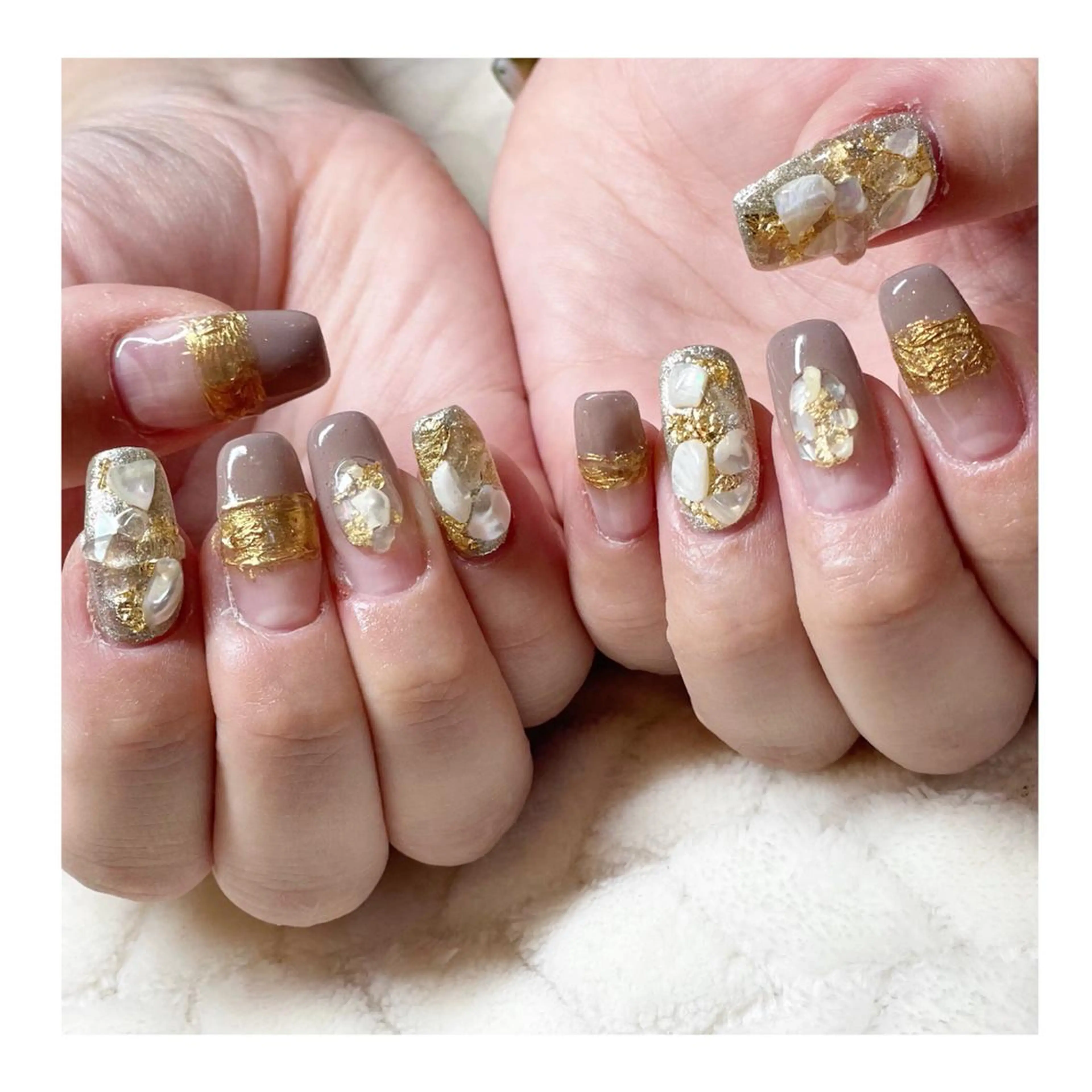 ネイル アートネイル ジェルネイル ゴールド ニュアンスネイル ハンドネイル LaLa Peach 福岡のマツエク・マツパデザイン