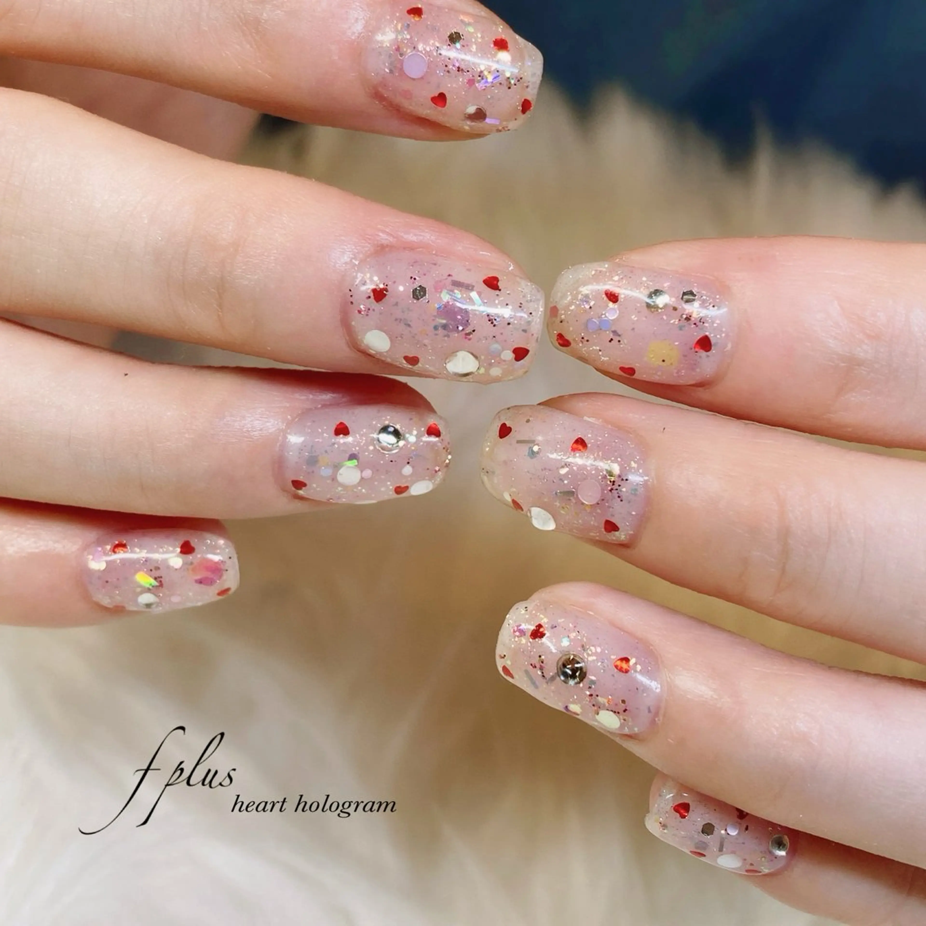 ネイル ハート ホログラムネイル キラキラネイル ハンドネイル kanako nail🌷のネイルデザイン