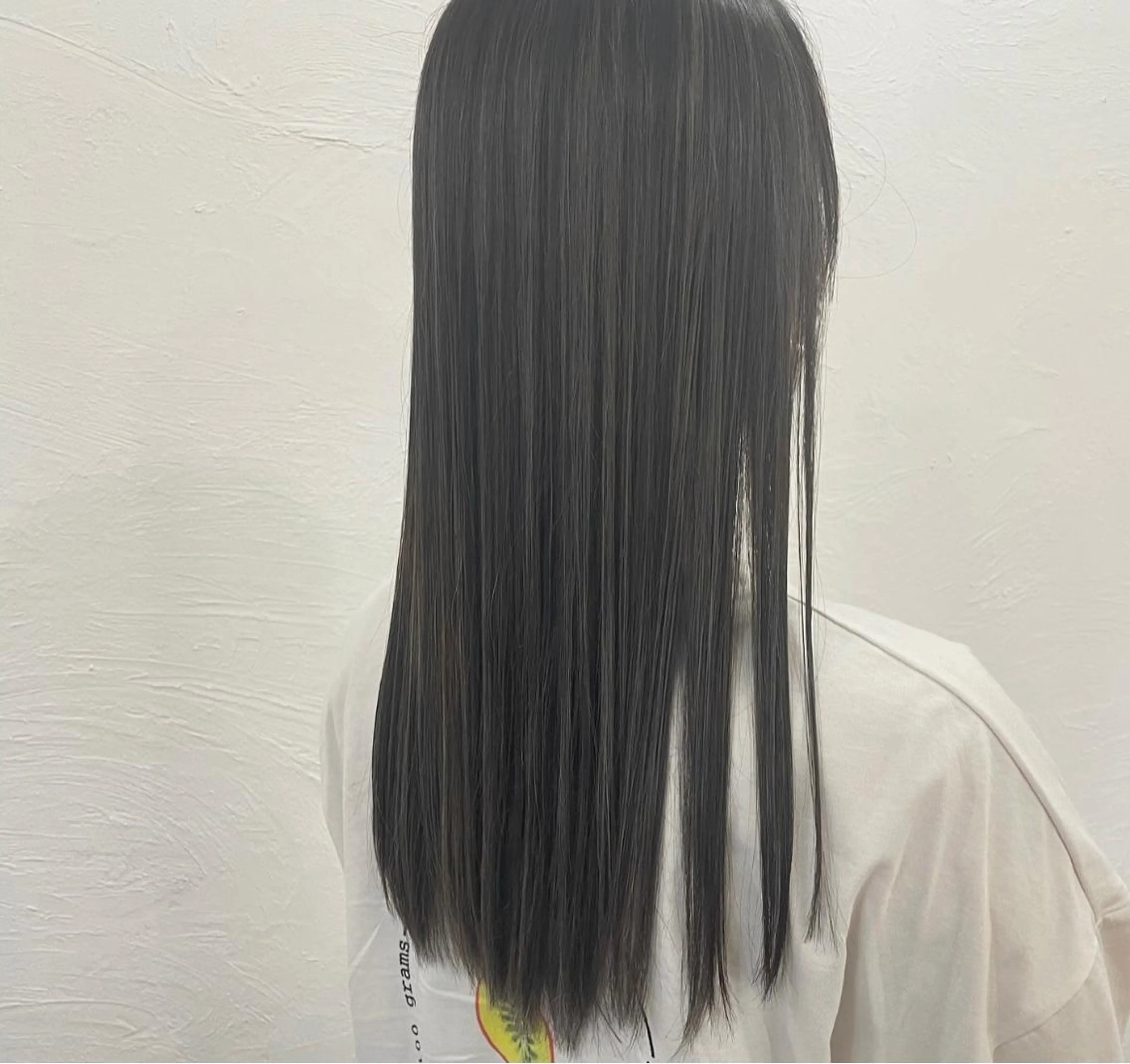 ロング カラー 河野 満月のヘアスタイル