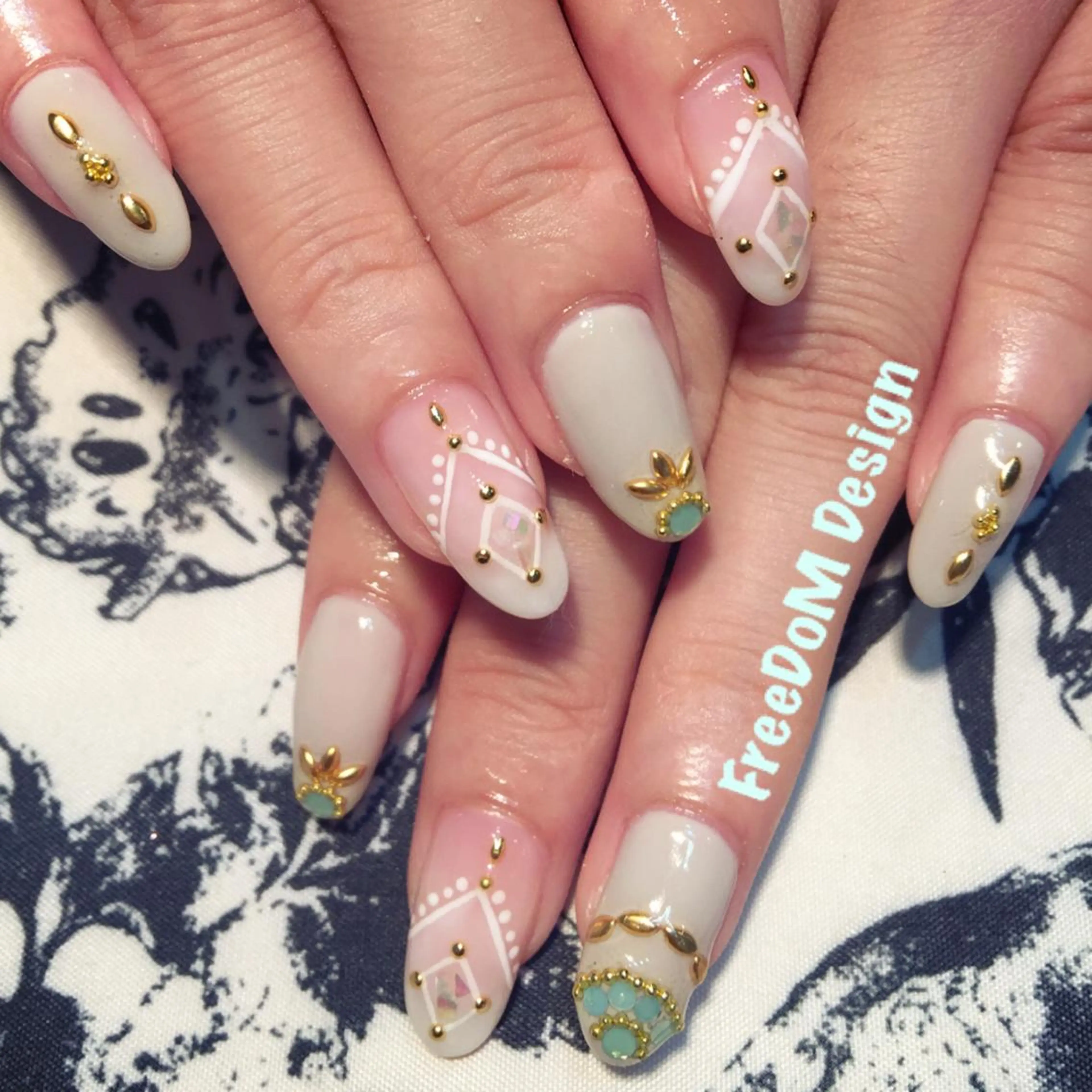 ネイル アートネイル ハンドネイル W KUMIのネイルデザイン