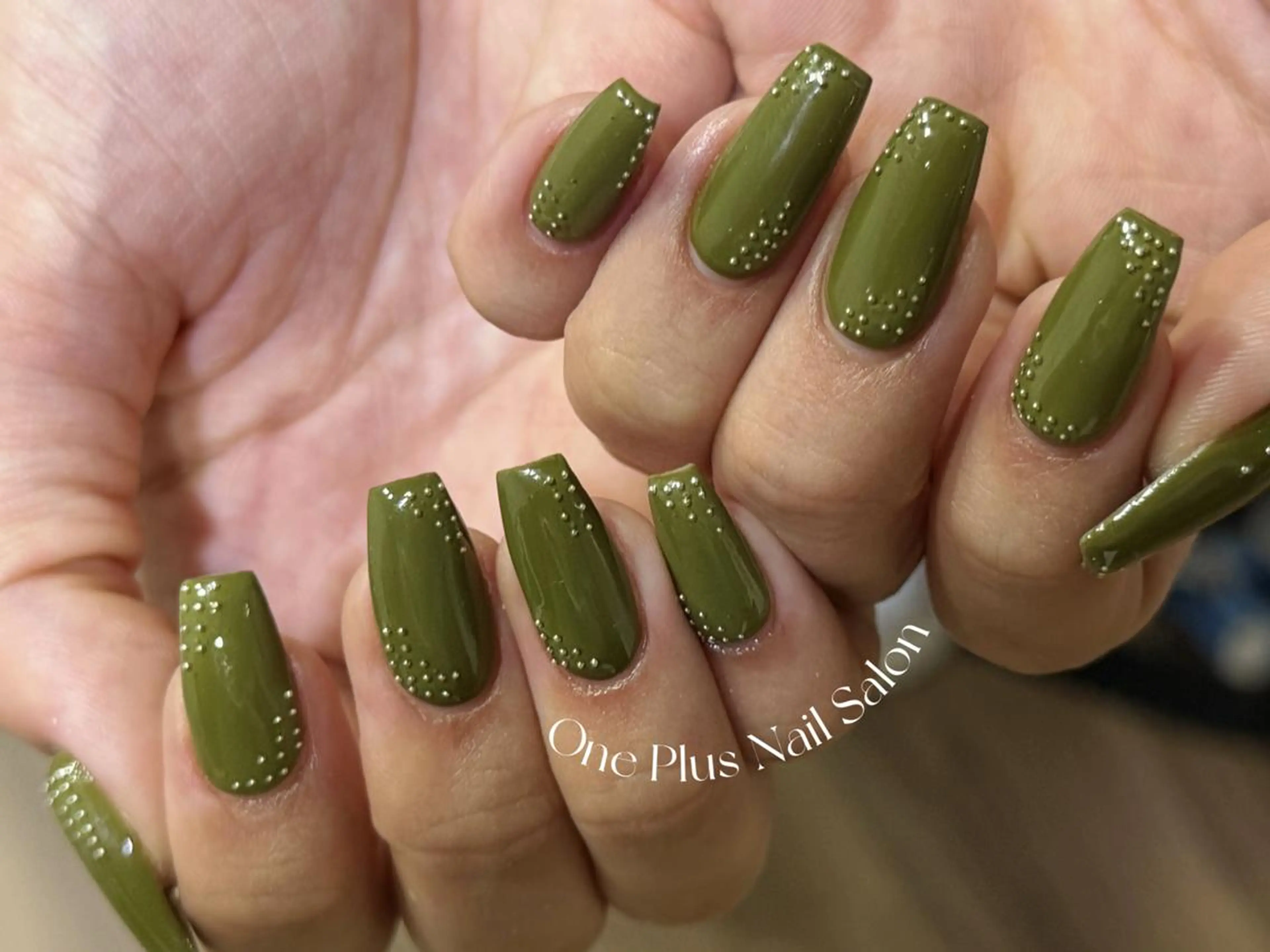 ネイル 持ち込み ハンドネイル One Plus キキのネイルデザイン