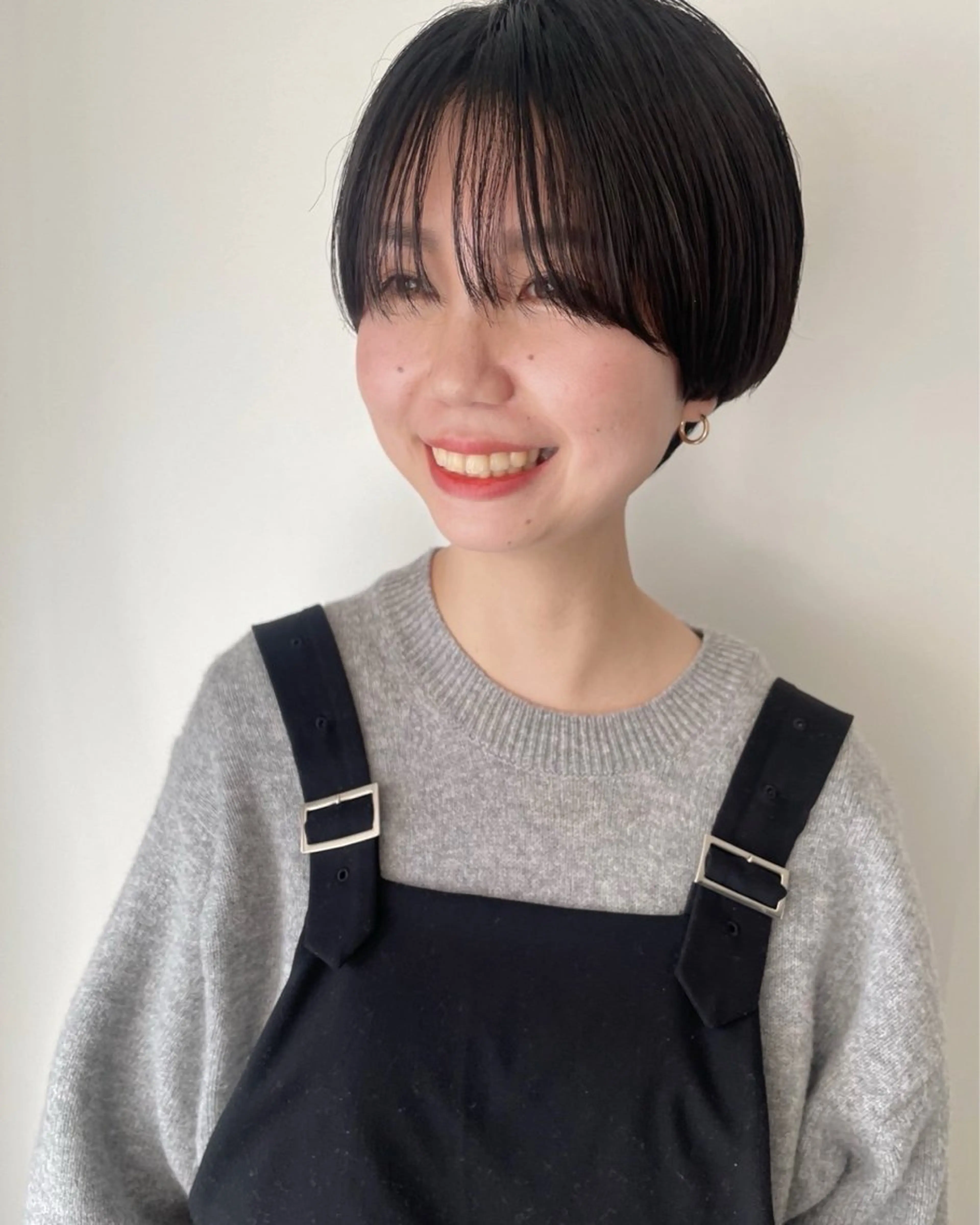 ショート 🫒🫒ブリーチなし 艶カラー🫒ヤマシロのヘアスタイル