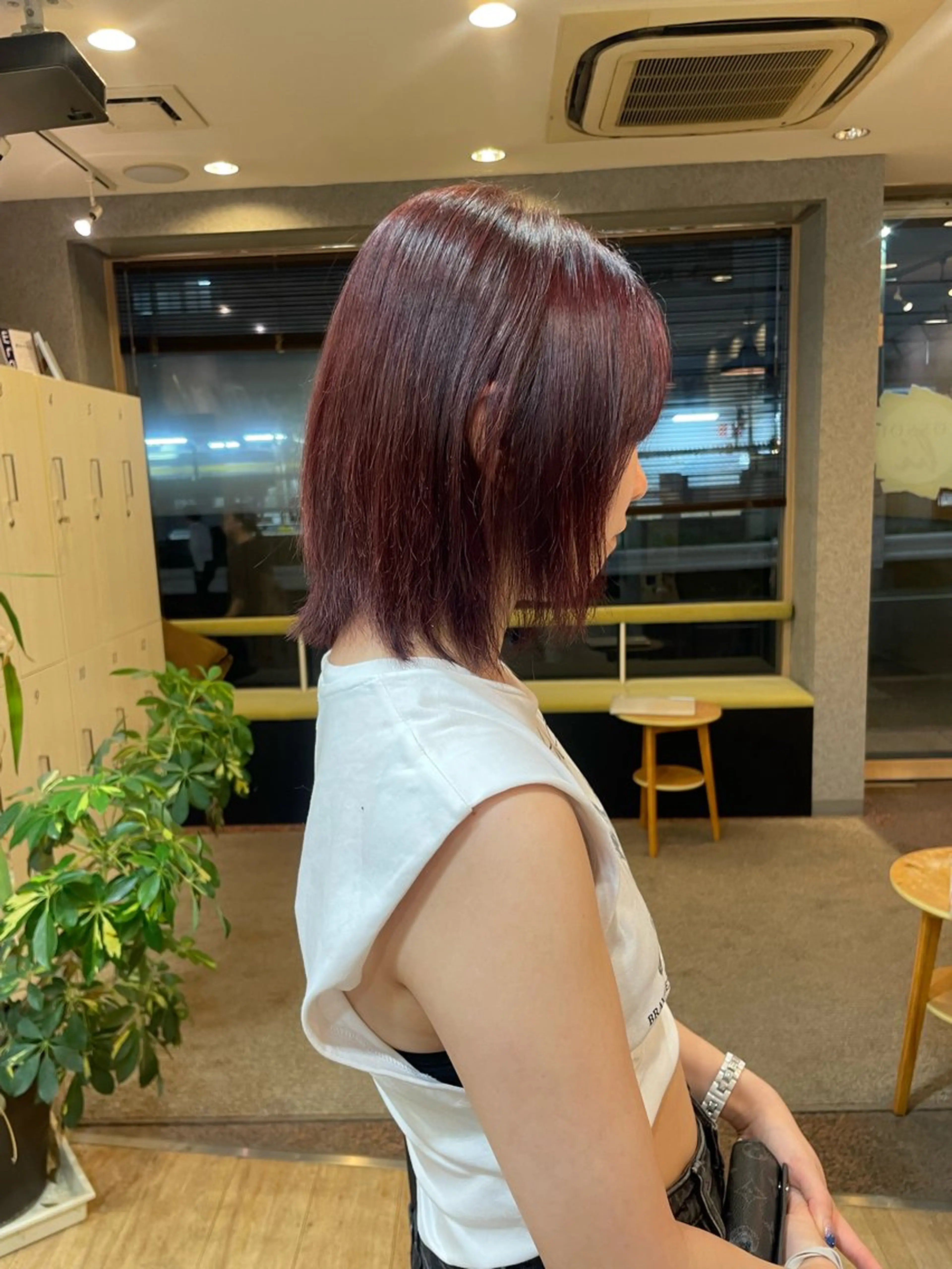 ショート カラー ブリーチ カシス レッドカラー 髪質改善/Bloss om🌷高橋沙衣のヘアスタイル