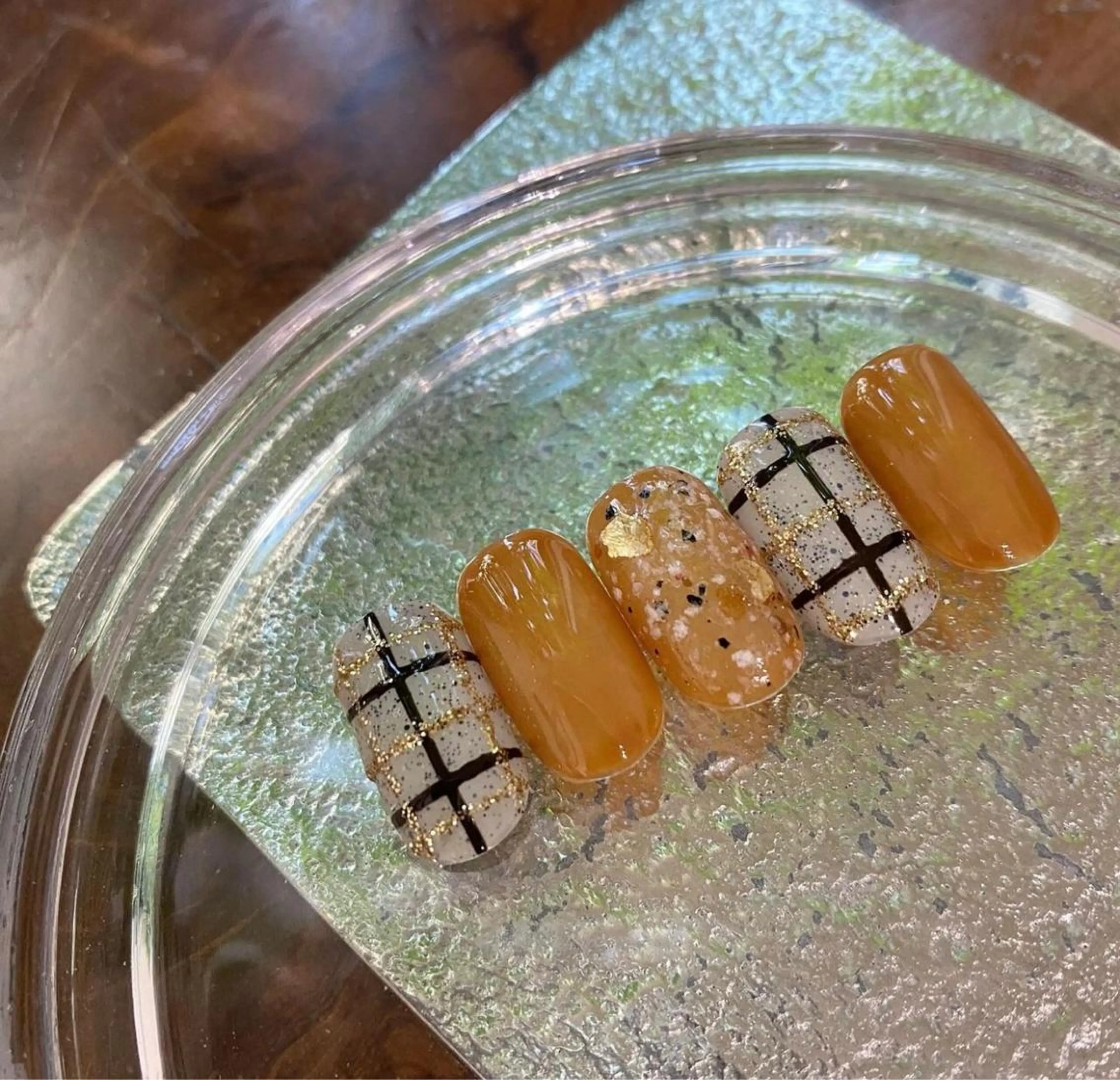 ネイル マツエク・マツパ ハンドネイル nailist SAYAのネイルデザイン